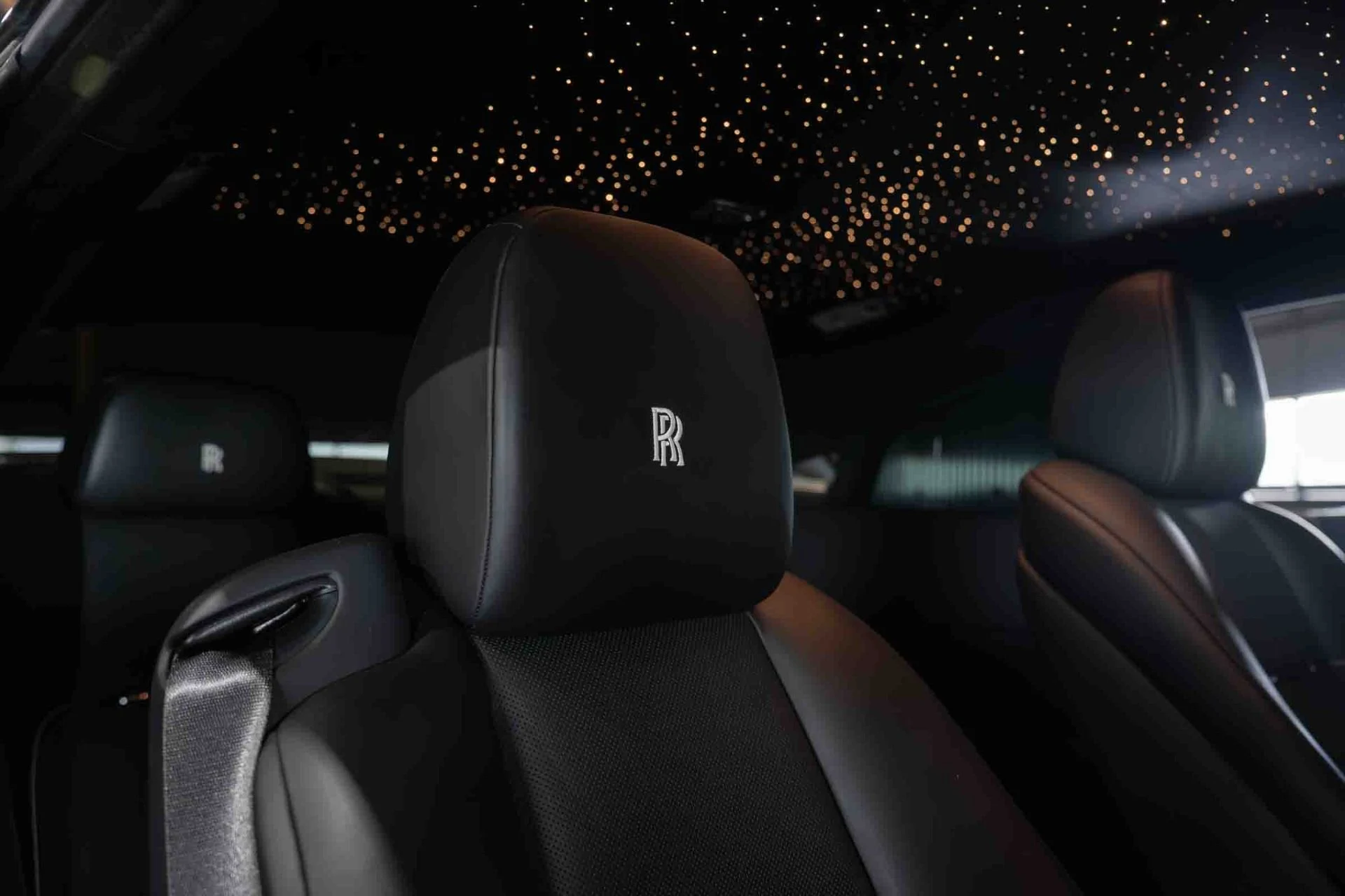mph027_3356707600_13427_p28_l_ee6d3a0888