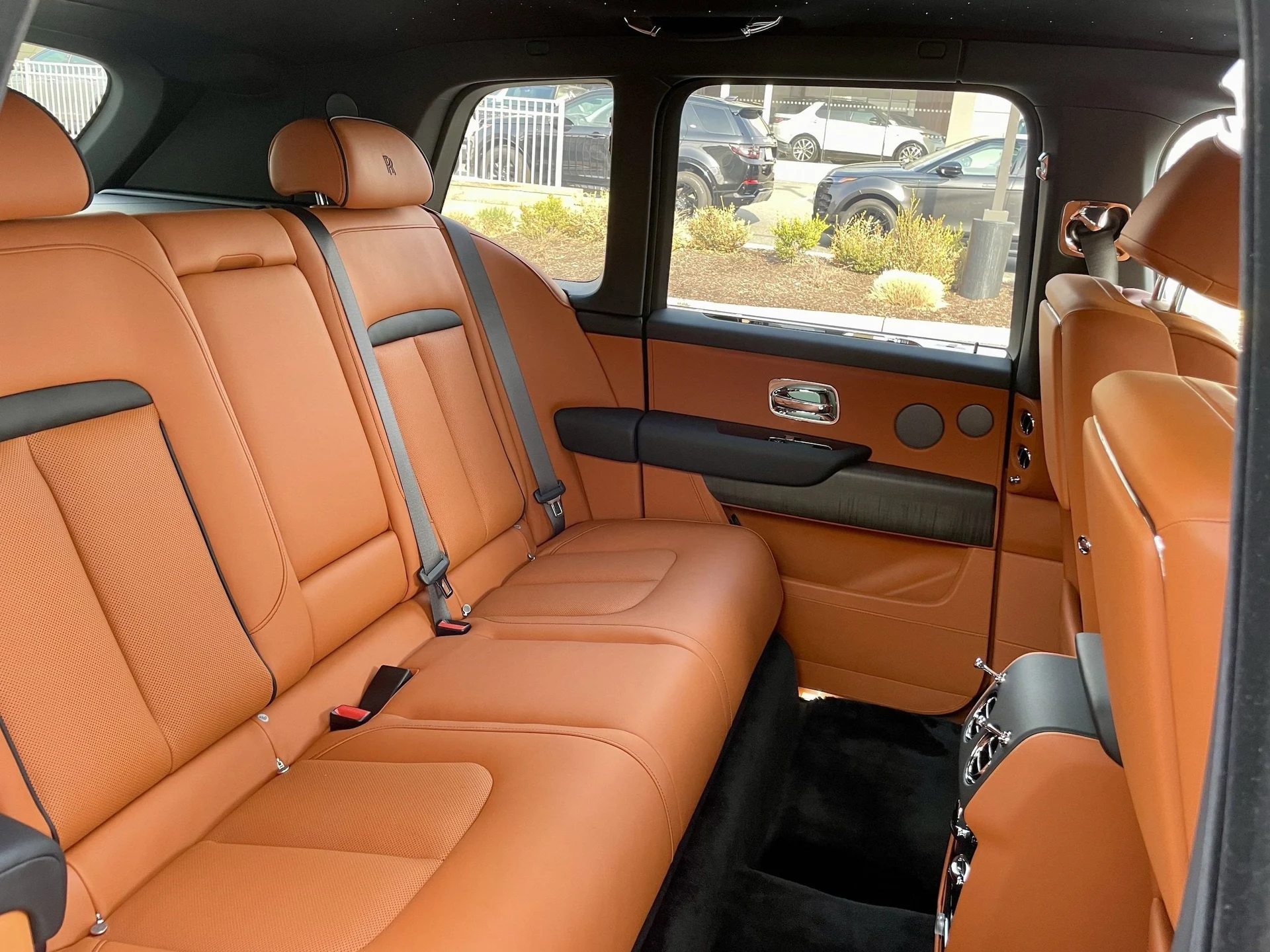 mph027_3360773821_163f5f5a21aee696264a1bbeca53d5b8x_4bcaeb2546