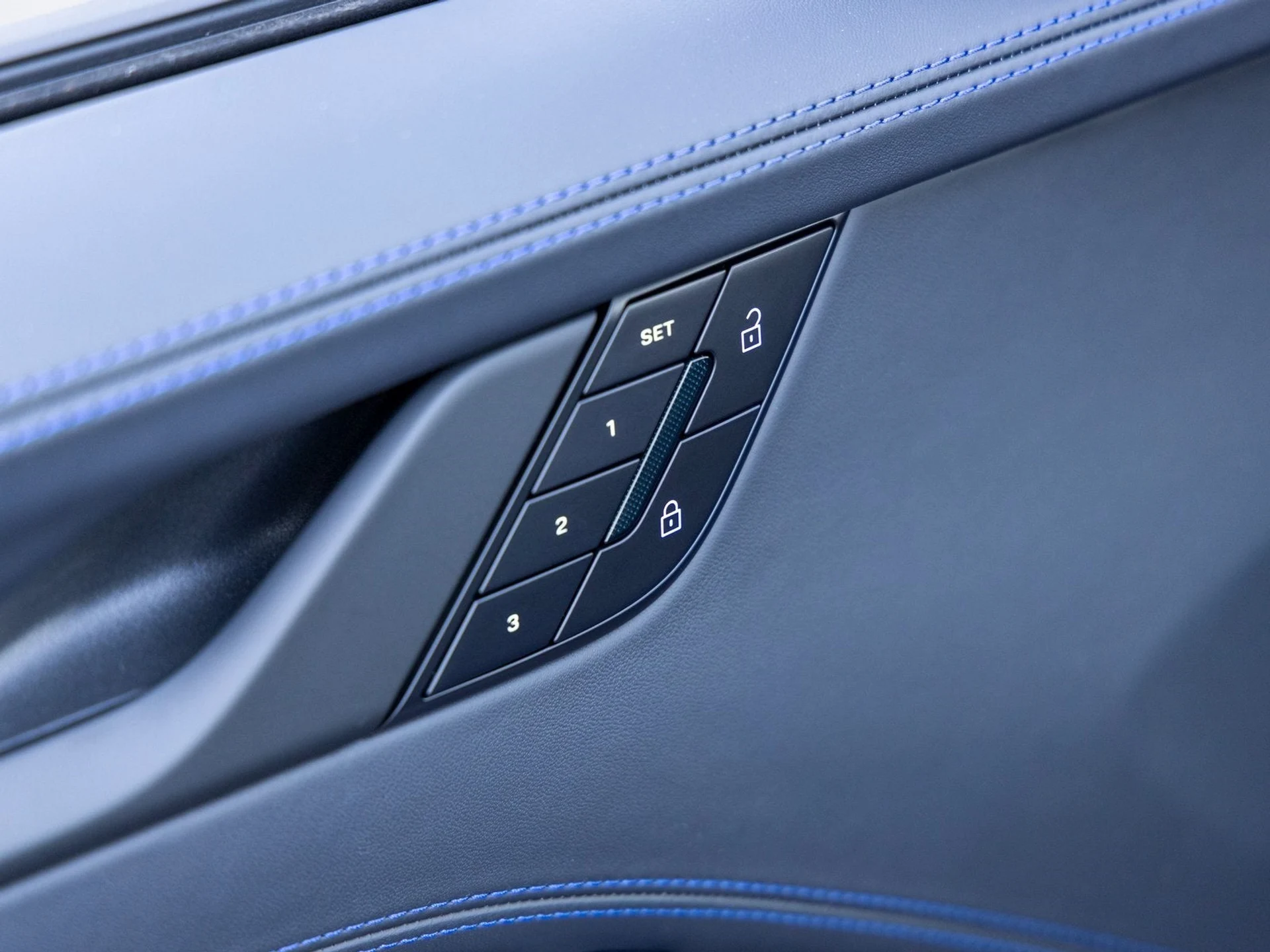 mph027_336261144_28_1ca1a95196