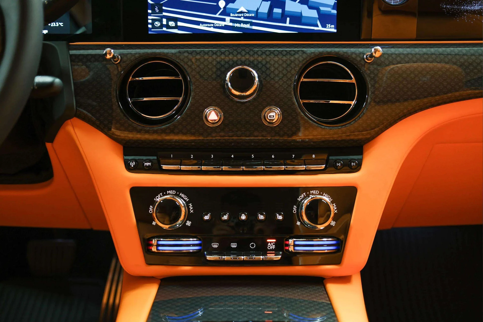 mph027_3363950475_c8dfdf34_2ace_46a9_b9af_0cf6b20d081b_202620_Rolls_Royce20_Black20_Badge20_Spectre20282600829_27_a5075c40ca