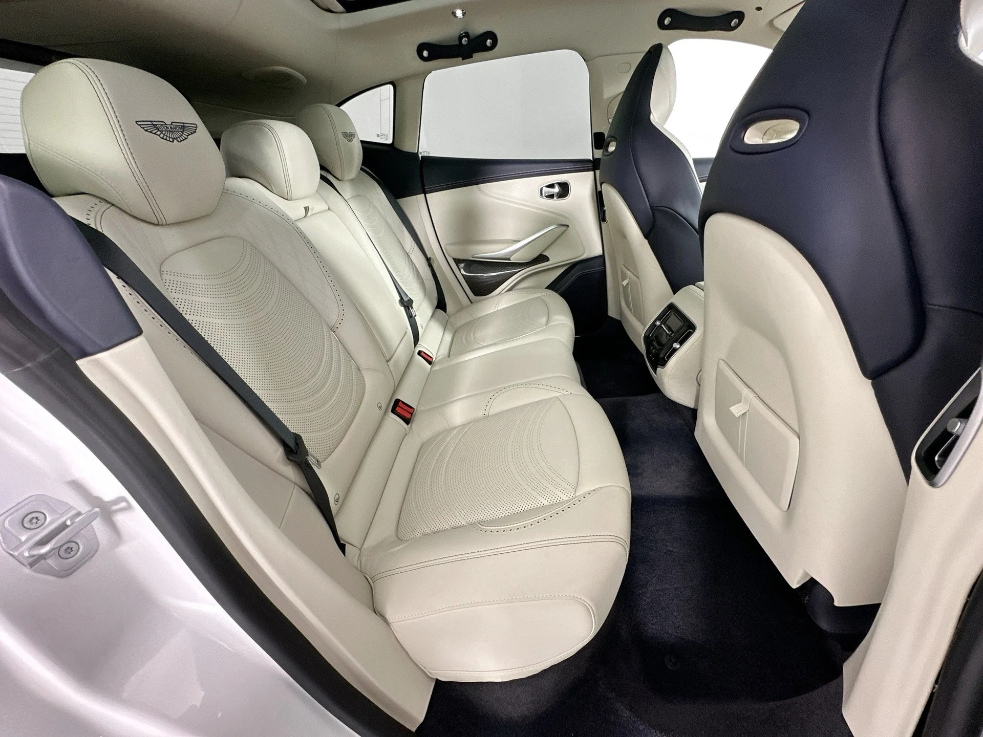 mph027_3374474570_28_ee0b46caec