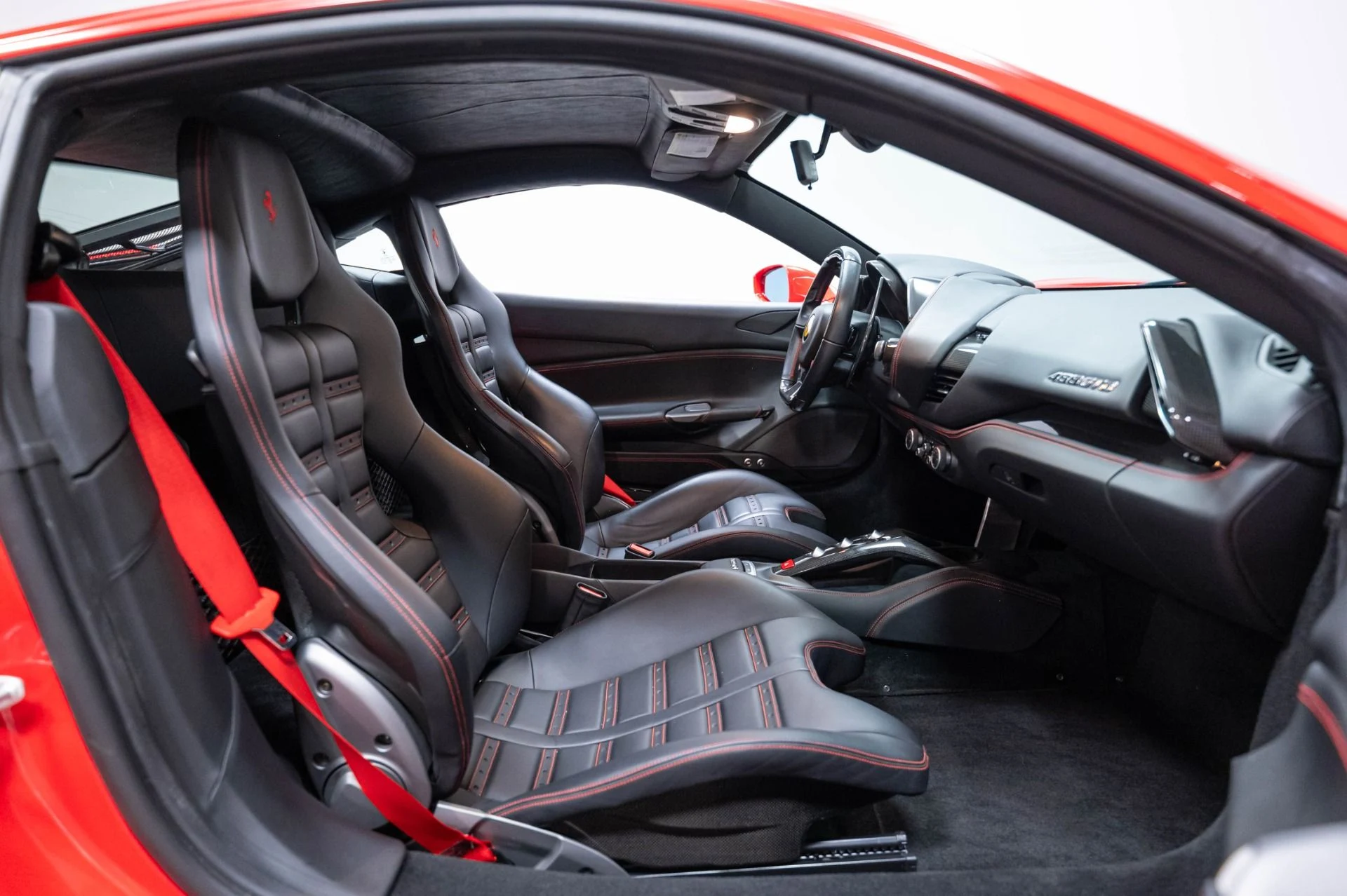 mph027_3374936788_Used_2018_Ferrari_488_GTB_1786120239_a5357c7a42