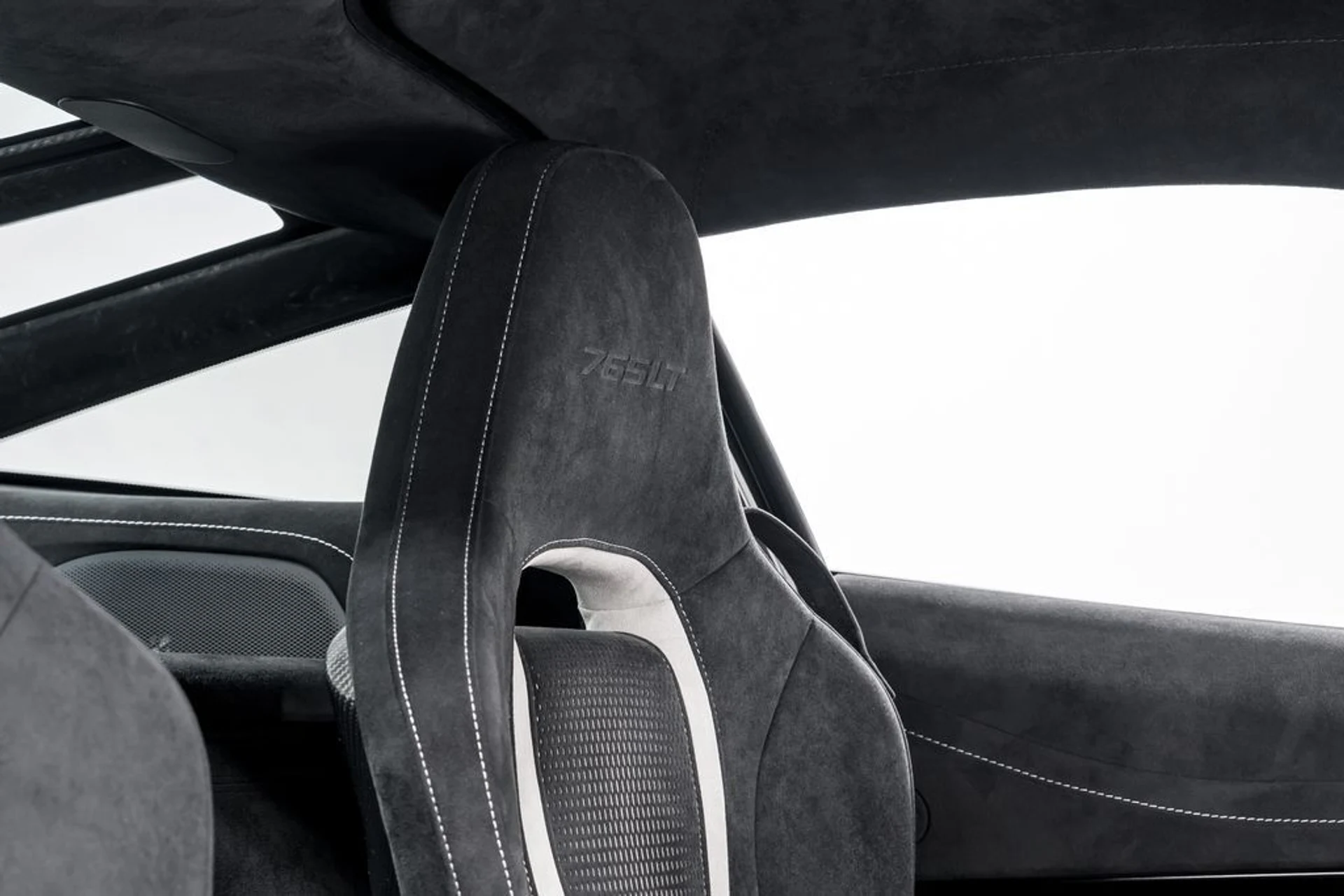 mph027_3383665884_77ef9ad9114ec5ddef8140f4f671c325x_27e92b79b0