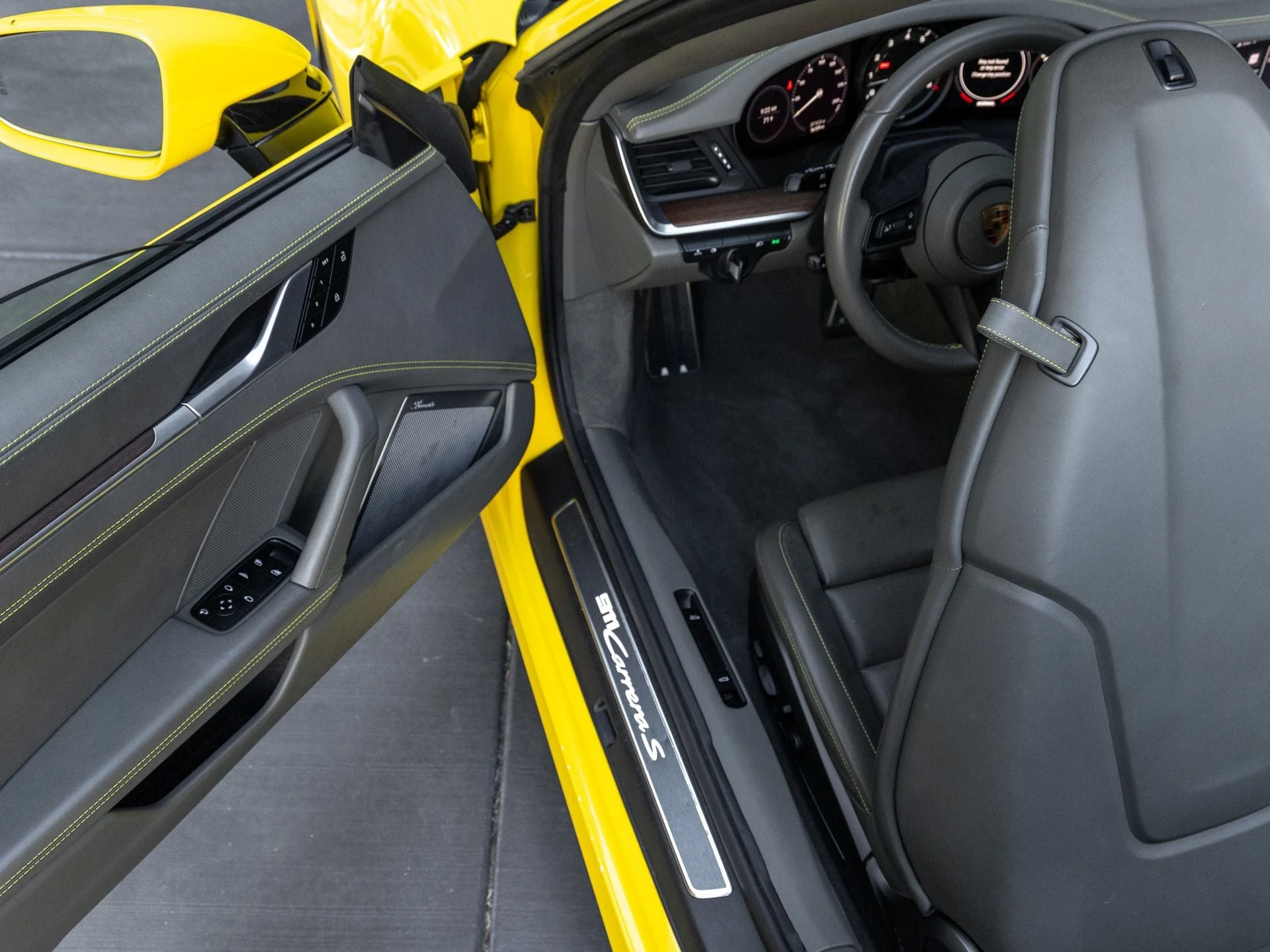 mph027_3393100019_28_6ac44f1401