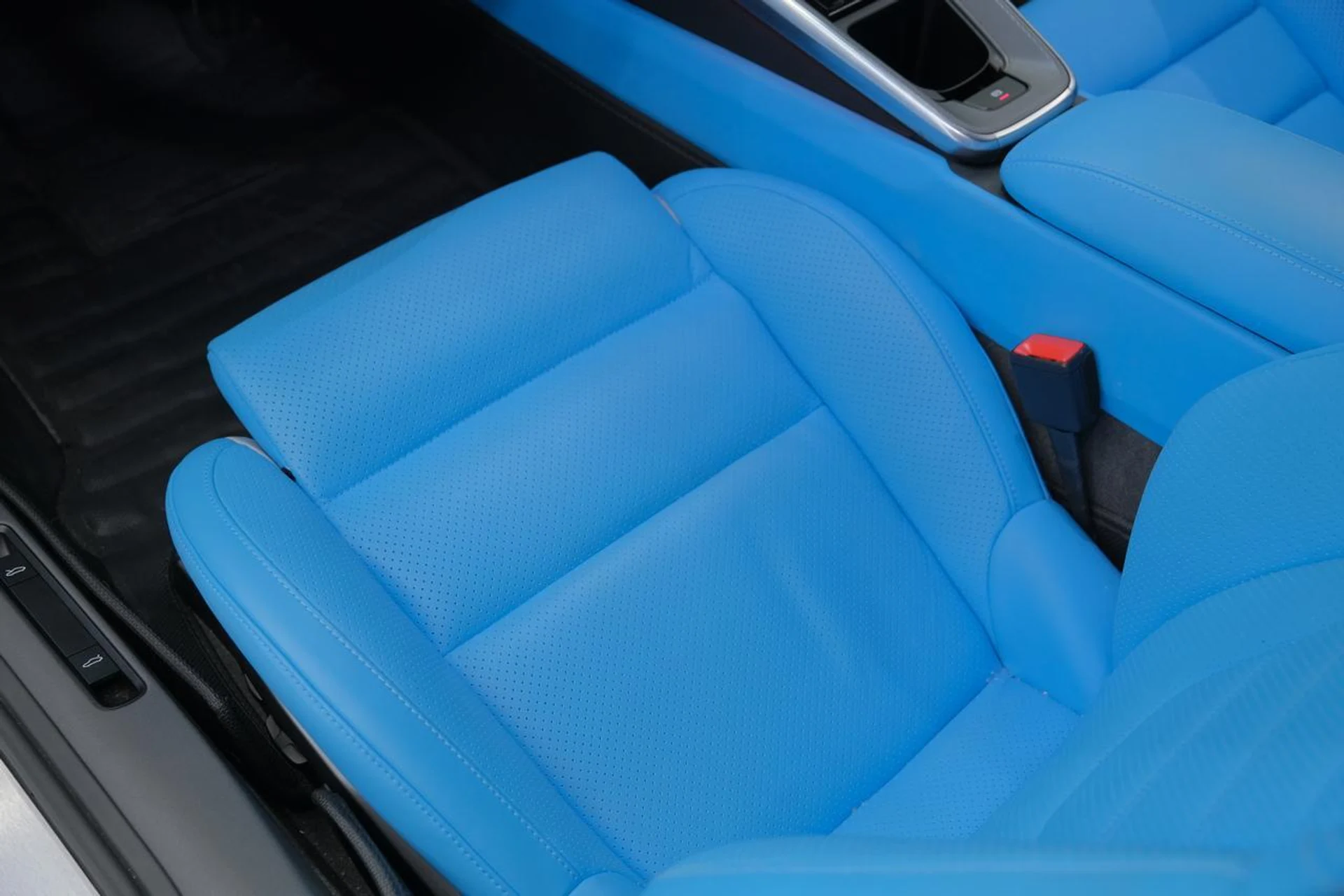 mph027_3394819719_977a16055cb913644402d753772305b3_e741367037