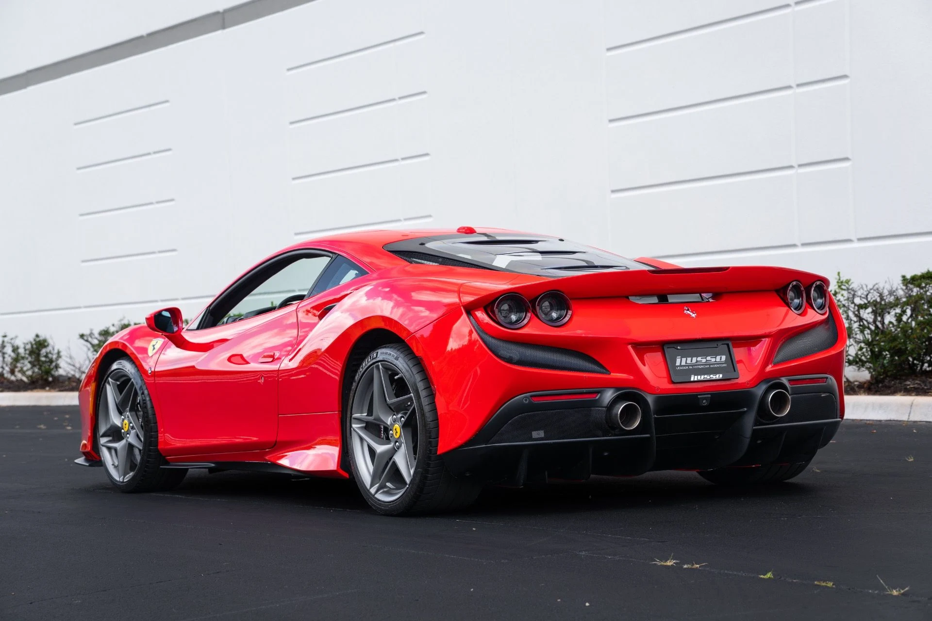 mph027_3406091303_Used_2022_Ferrari_F8_Tributo_1777610144_f888fac9fb