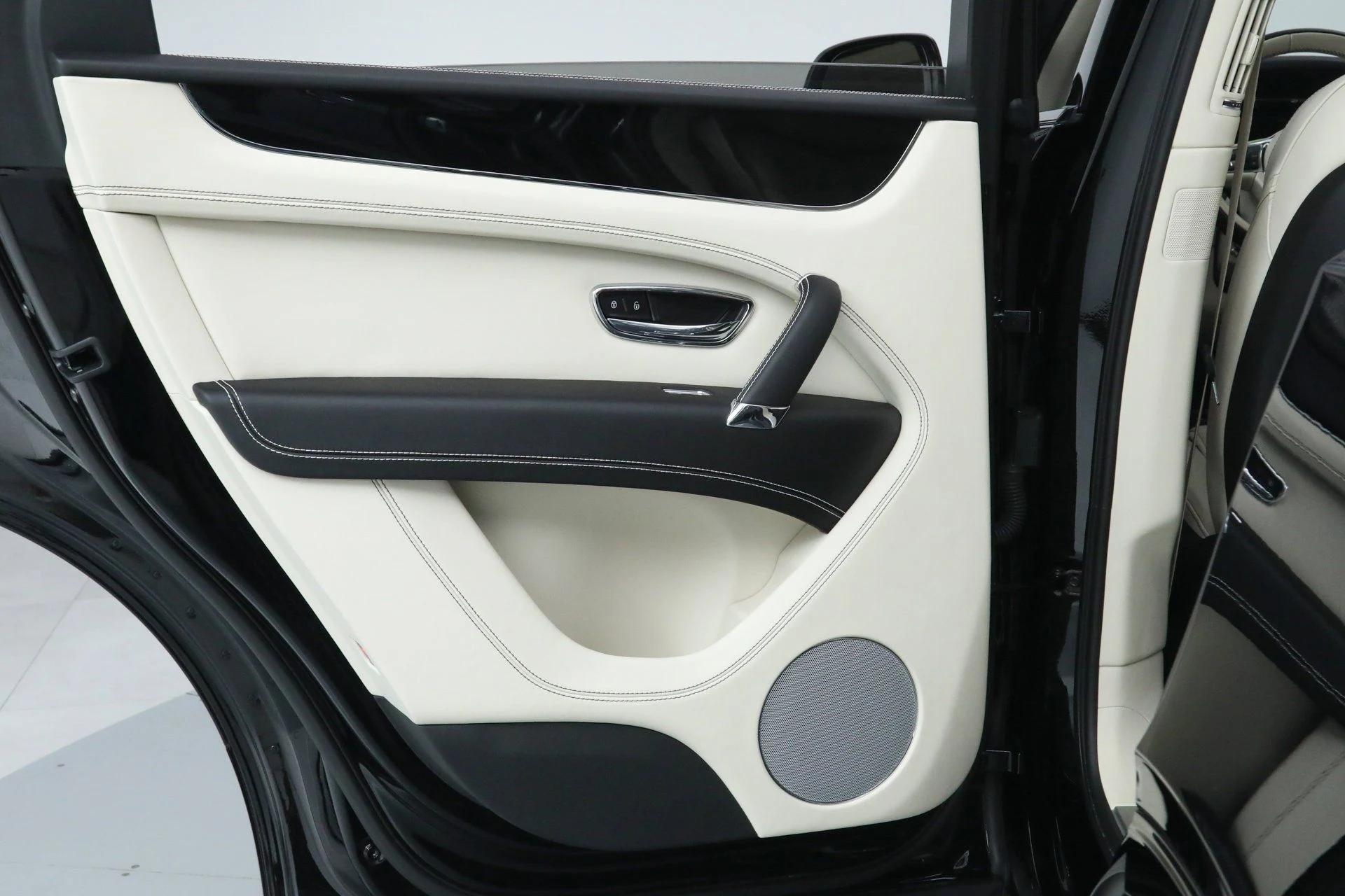 mph027_3410528910_c5407f6967cc88bc8db25eeb99e817f7_be20546078