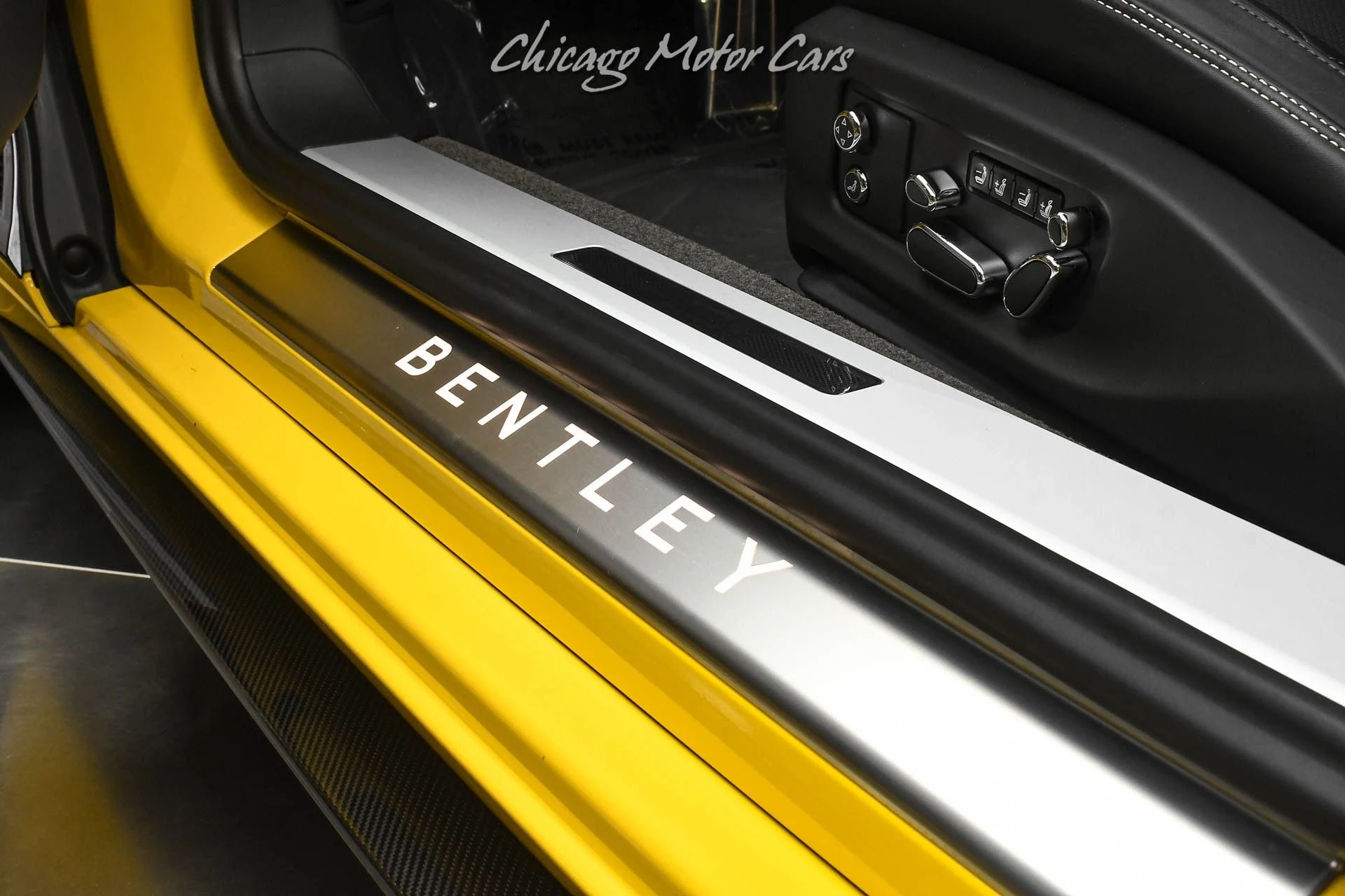 mph027_34133865_12012_p28_l_0e52ab6267