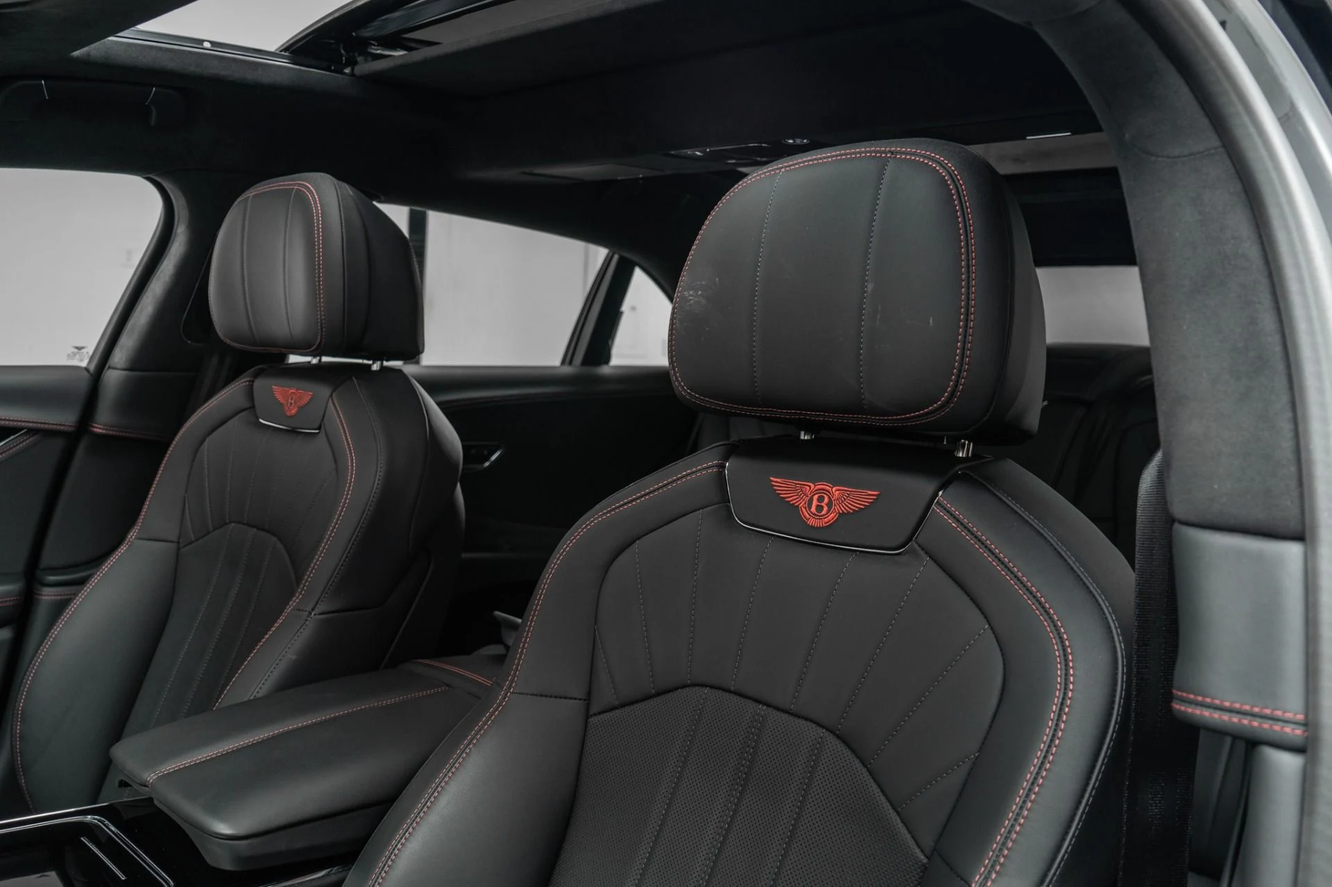 mph027_3414638860_Used_2024_Bentley_Flying_Spur_Edition_8_243_K_MSRP_Rotating_Display_Panoramic_Roof_1782501825_60dedc1441