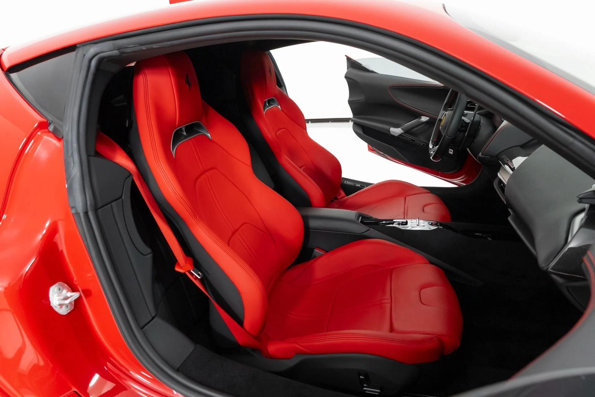 mph027_3417986080_Used_2023_Ferrari_SF_90_Stradale_1755717820_b2e6115e91