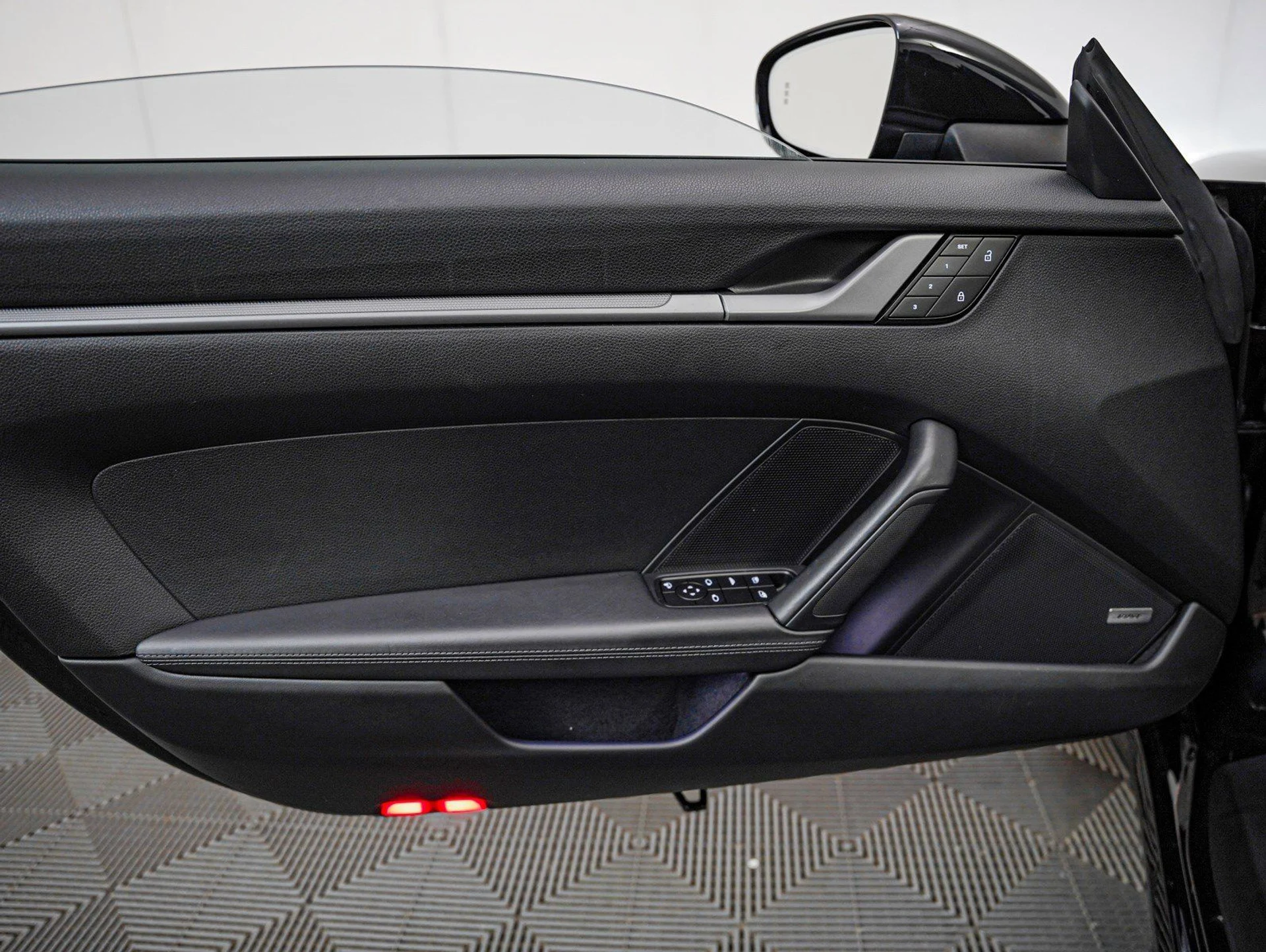 mph027_342417259_7f5b9d3e99c602483e46790557bdc3cb_ee88af5759