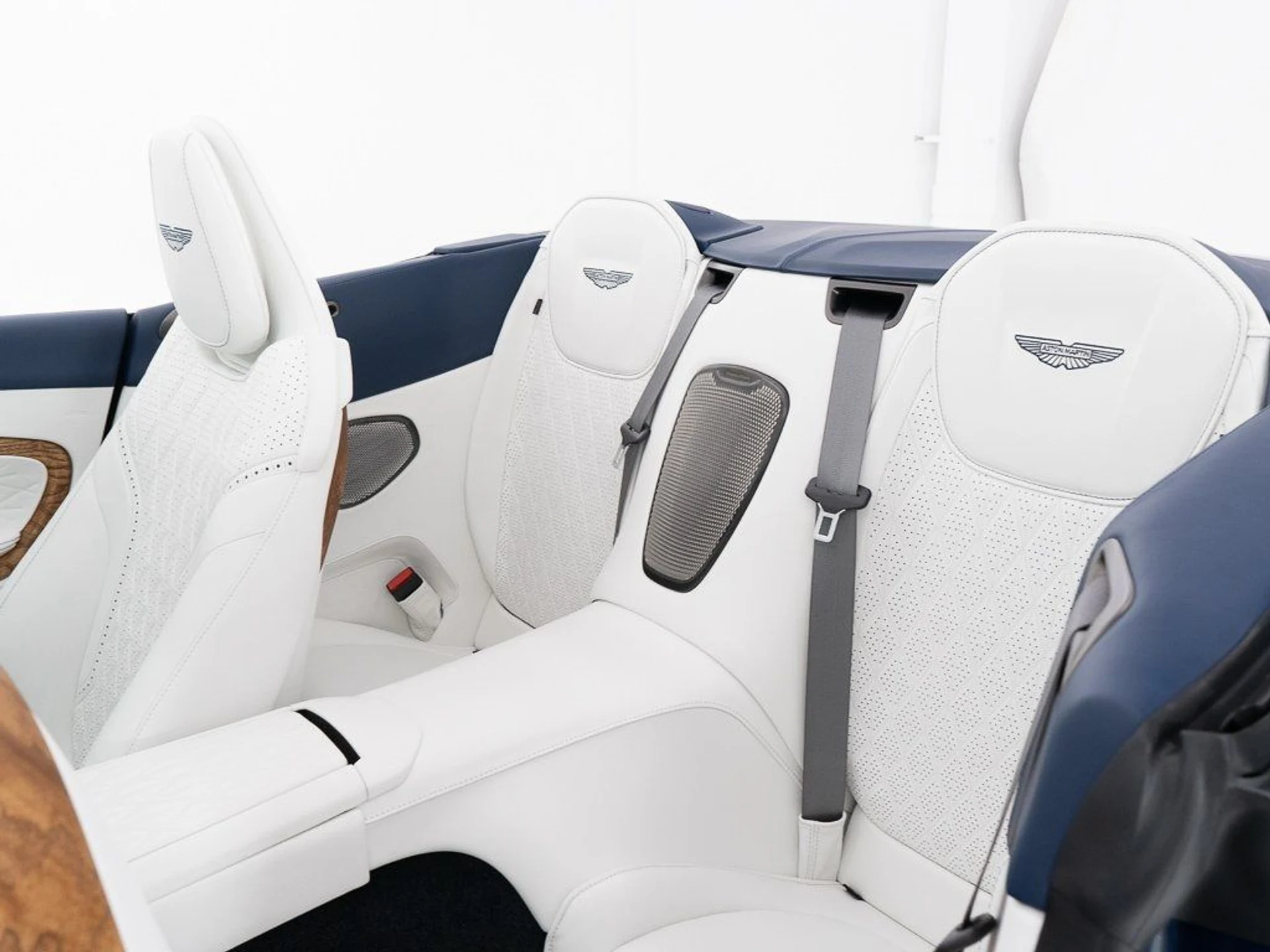 mph027_3424642933_11608dc34b84850aa3672f753b12e460_b1d1d034a0