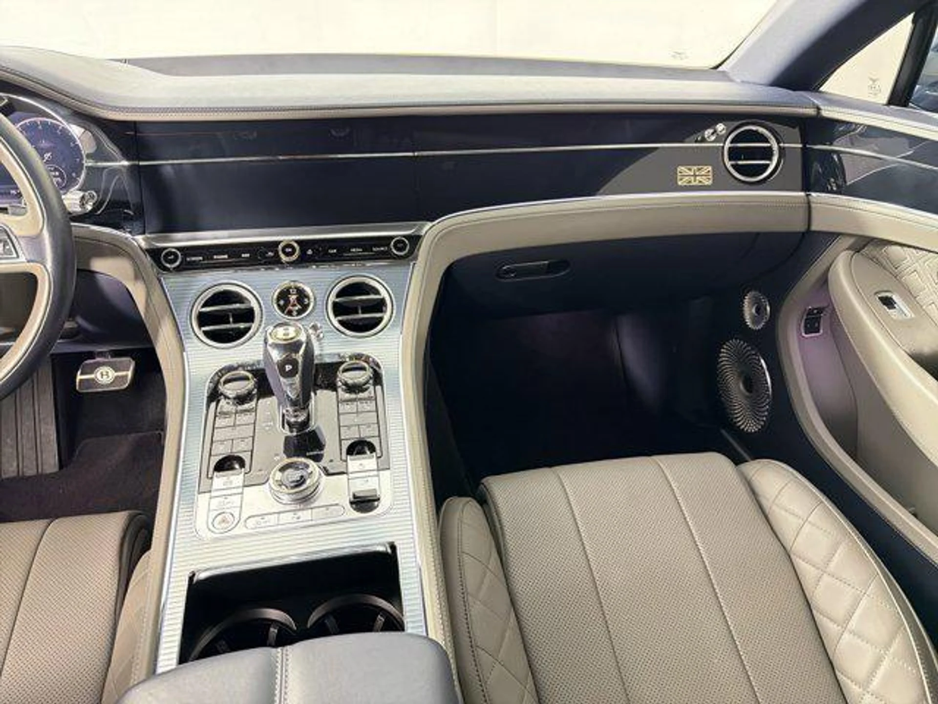 mph027_3426556980_M3_Mwuoi9pnax_Ly8_M_Iwc_KDP_ic_a0a31f4588