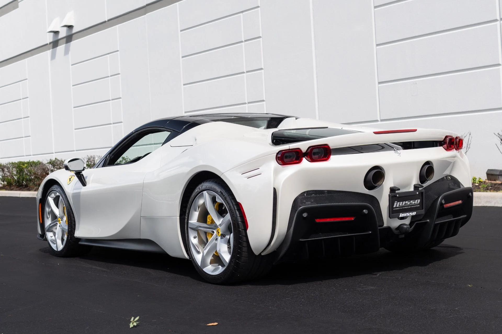 mph027_343598608_Used_2024_Ferrari_SF_90_Spider_1774069199_933c8fec34