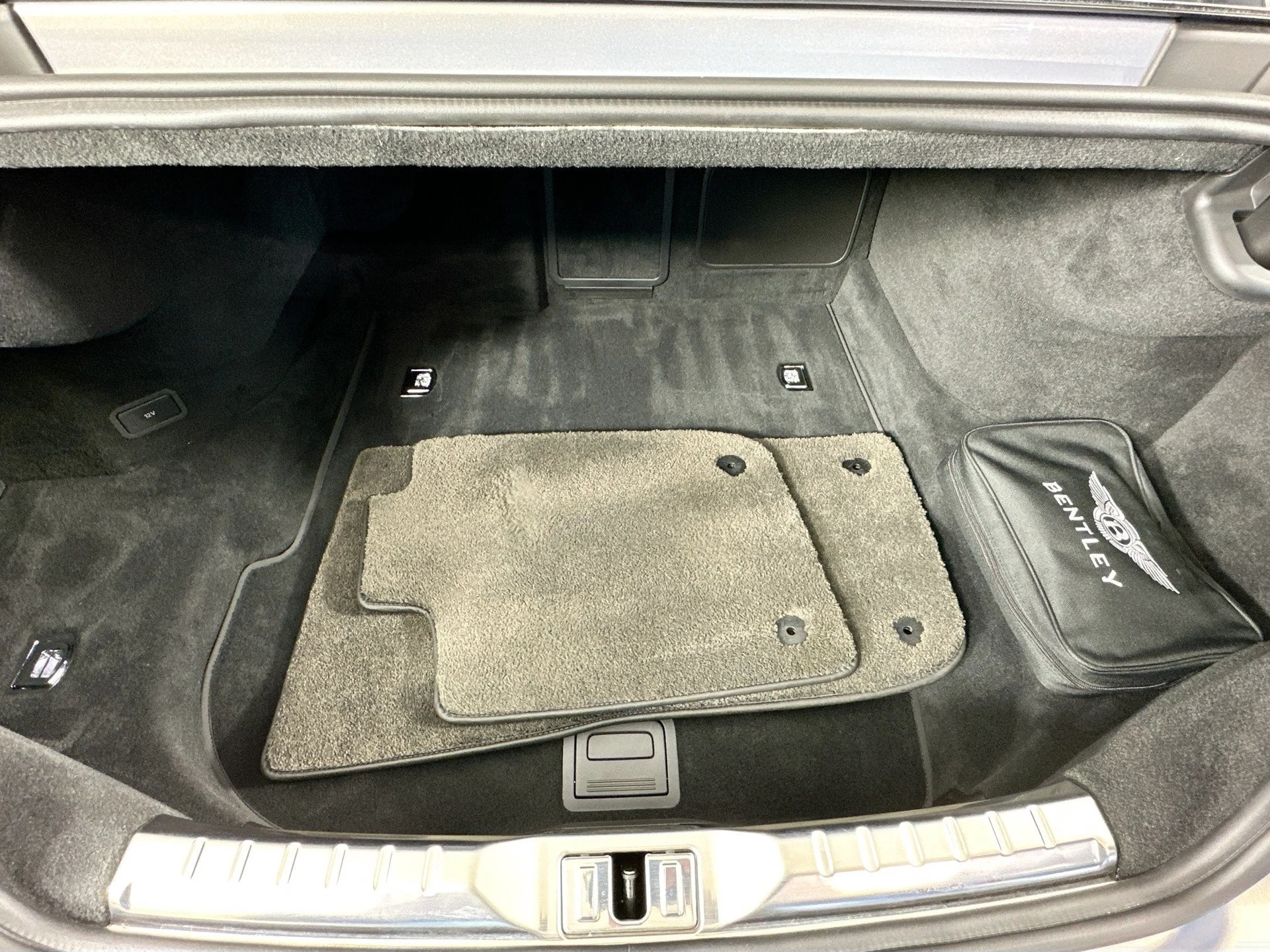 mph027_3438578055_28_6a4360a1f3