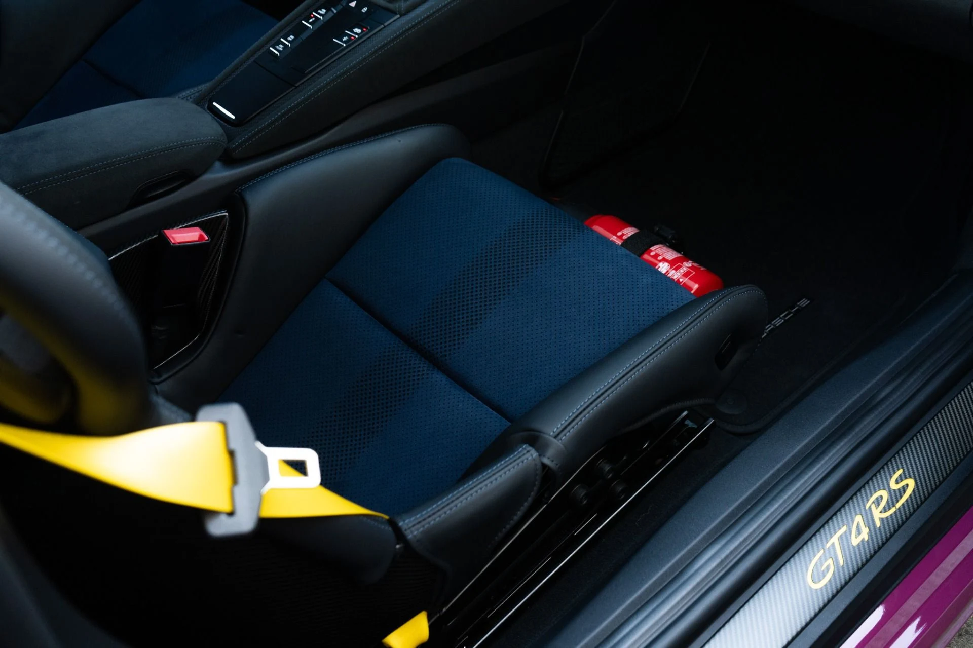 mph027_3439888130_Used_2023_Porsche_718_Cayman_GT_4_RS_1784933919_0385b7a0bc