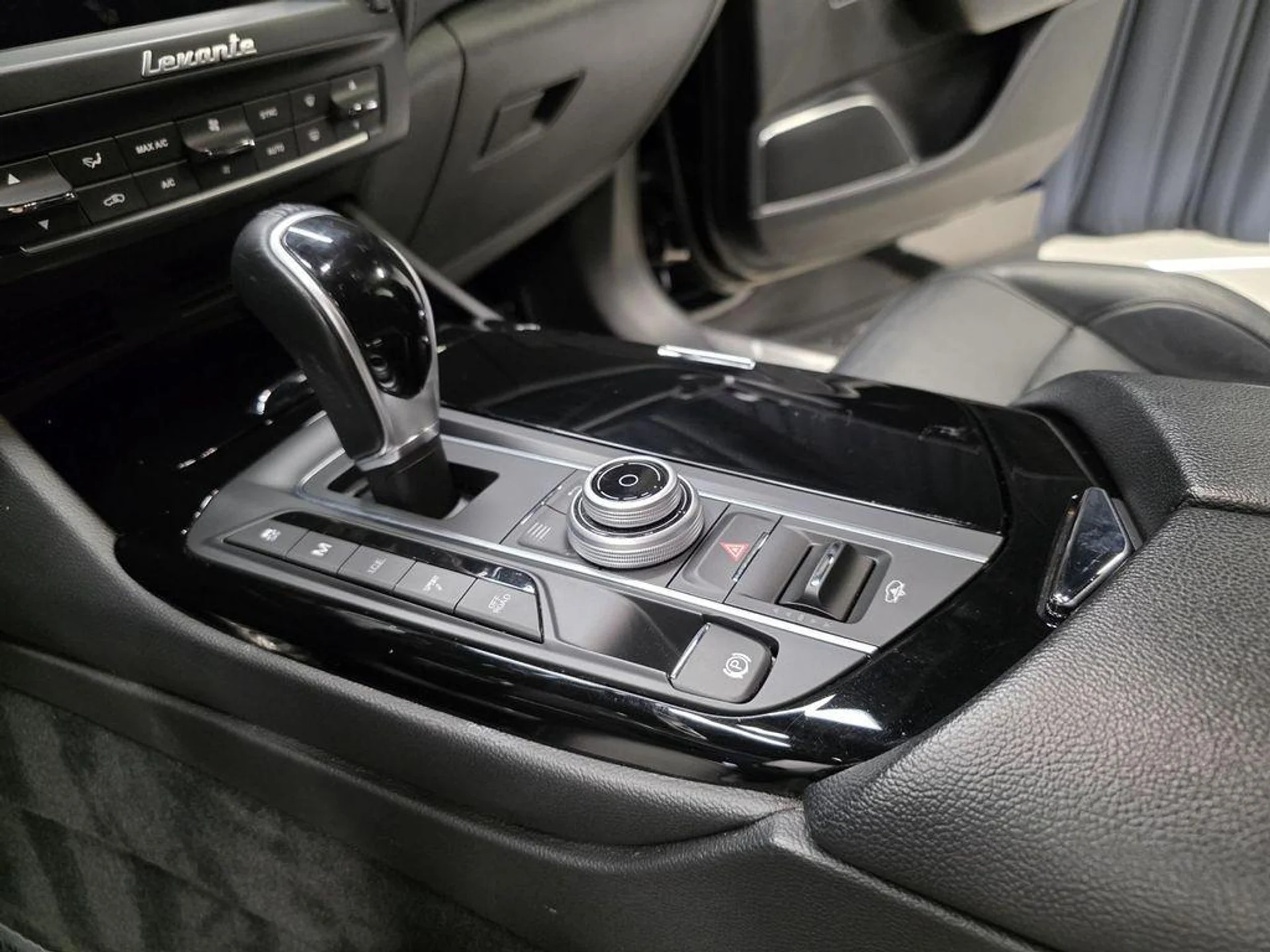 mph027_3451024143_p_V0s97_CY_vw_E_Rl_KO_Jh_UL_6btvy_U_12f68d43b5