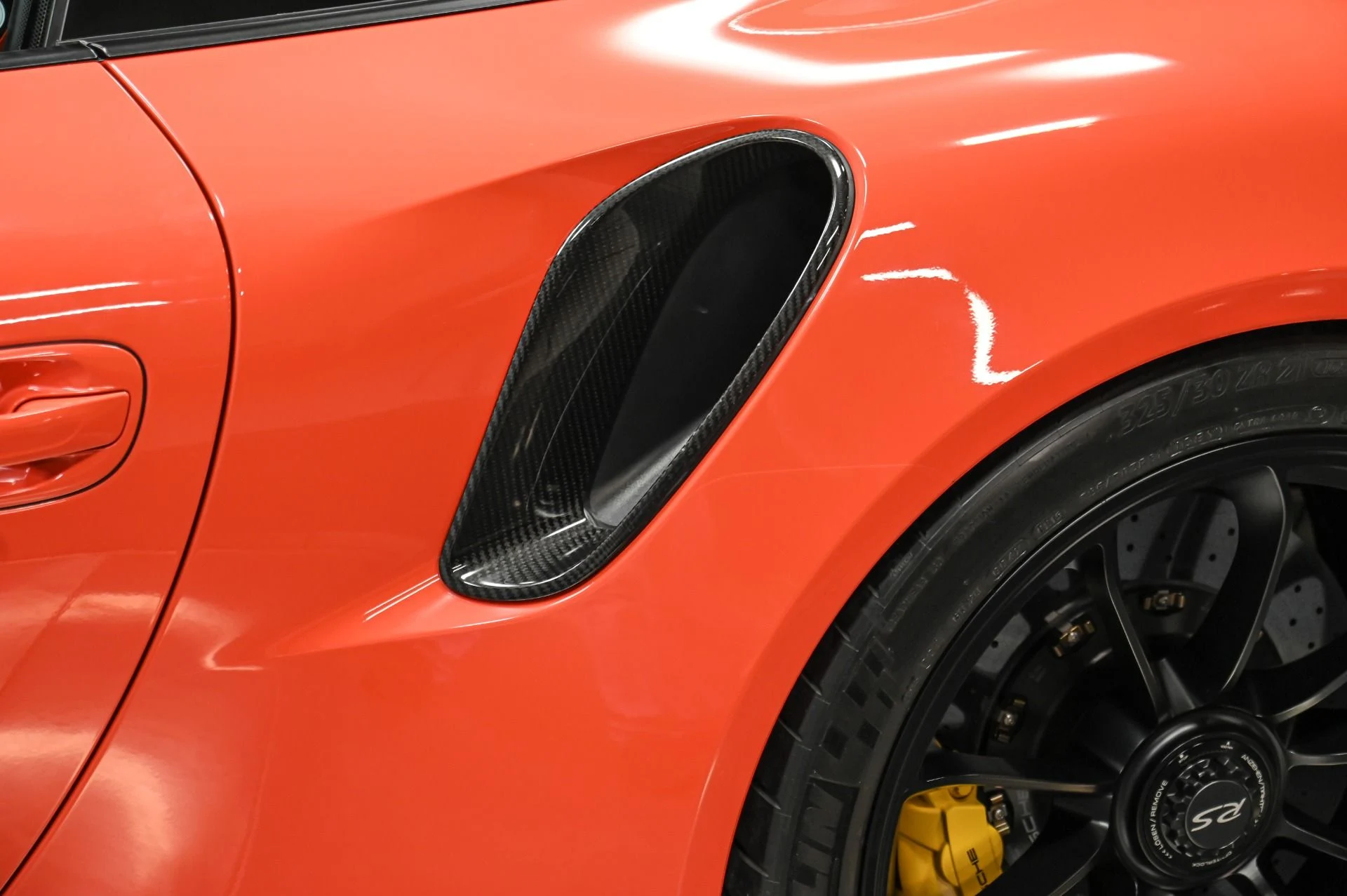 mph027_3452732129_Used_2016_Porsche_911_GT_3_RS_1788412421_ee2cf35c3f