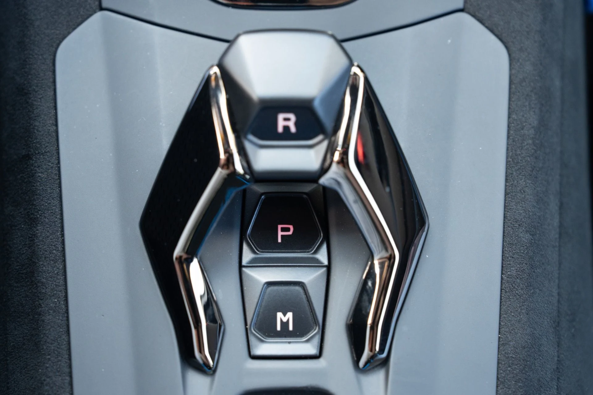mph027_3456535049_Used_2021_Lamborghini_Huracan_STO_1787070204_bd5ec55570