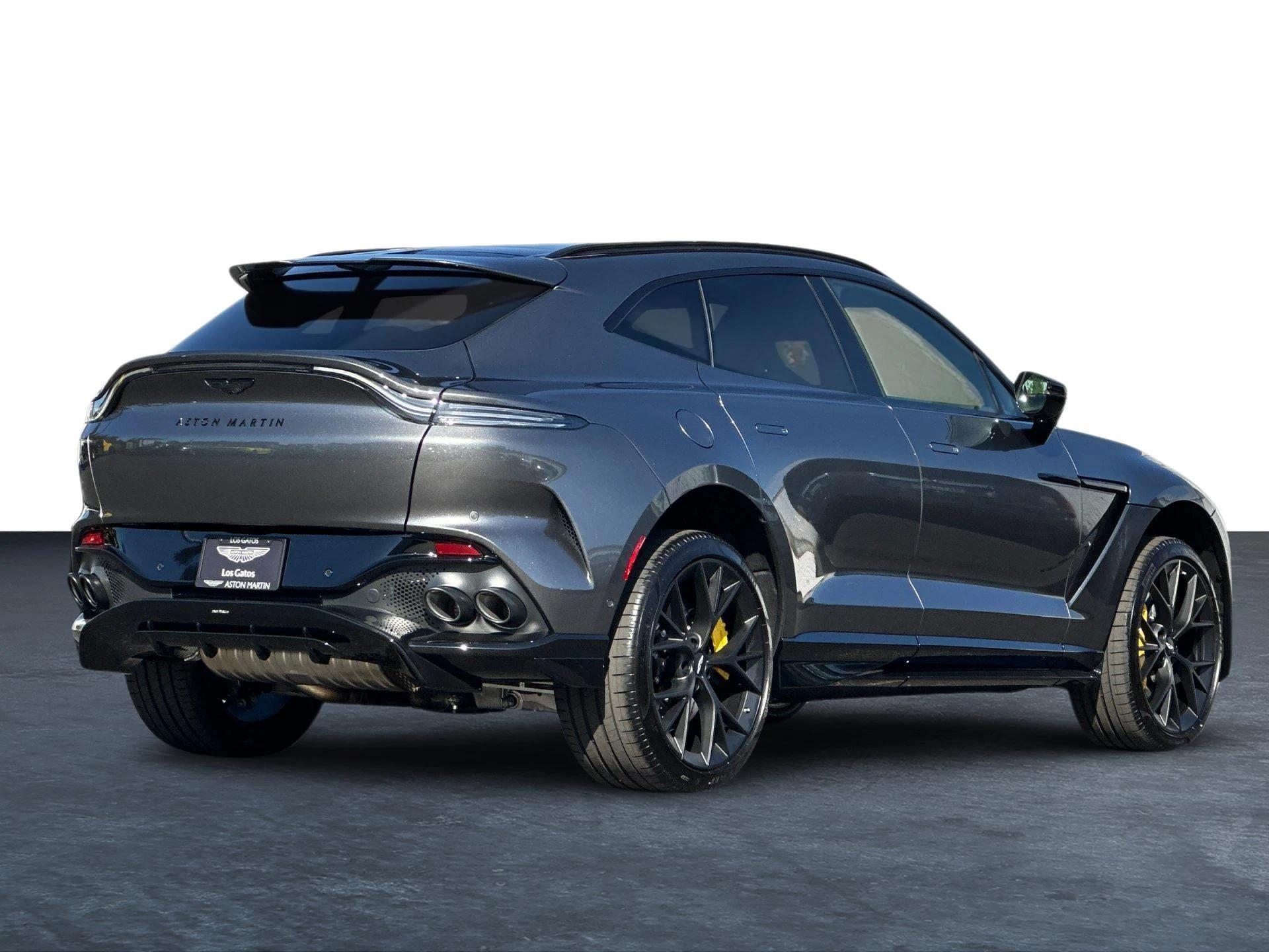 mph027_3457778536_New_2025_Aston_Martin_DBX_707_1758896240_da428523f6