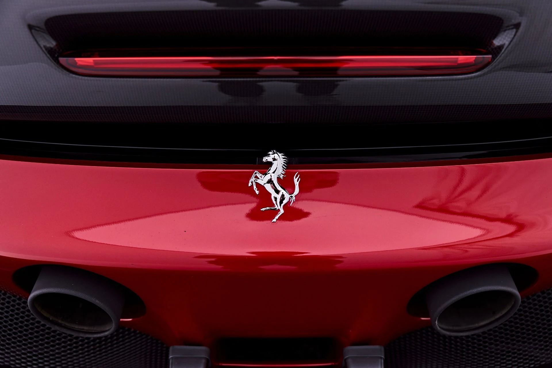 mph027_3461709915_Used_2021_Ferrari_SF_90_Stradale_Base_1782197755_4afb5e36bd