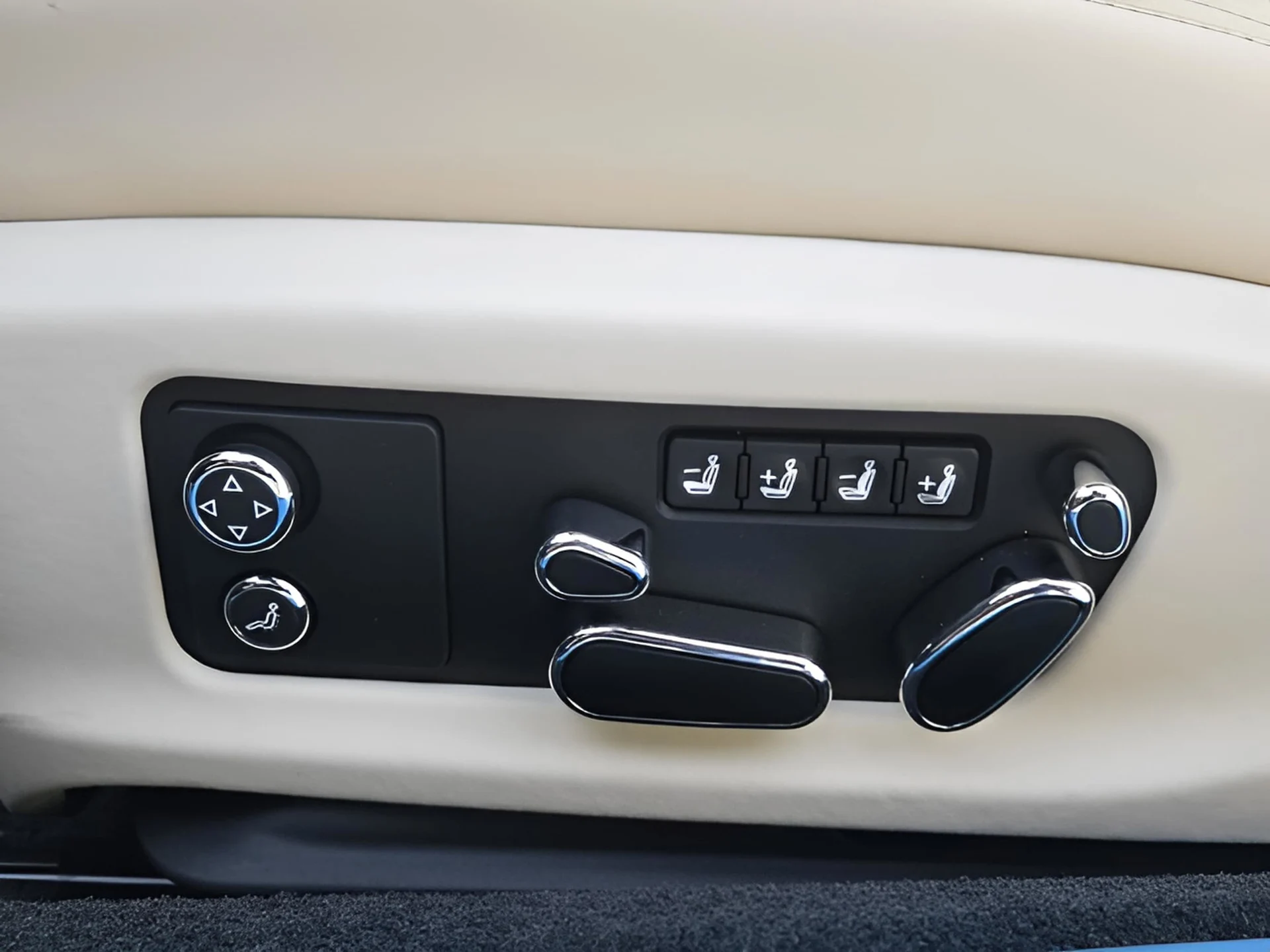 mph027_3464705188_7f08f5bf023f1395cf49546fa02461c5x_47da7c0450