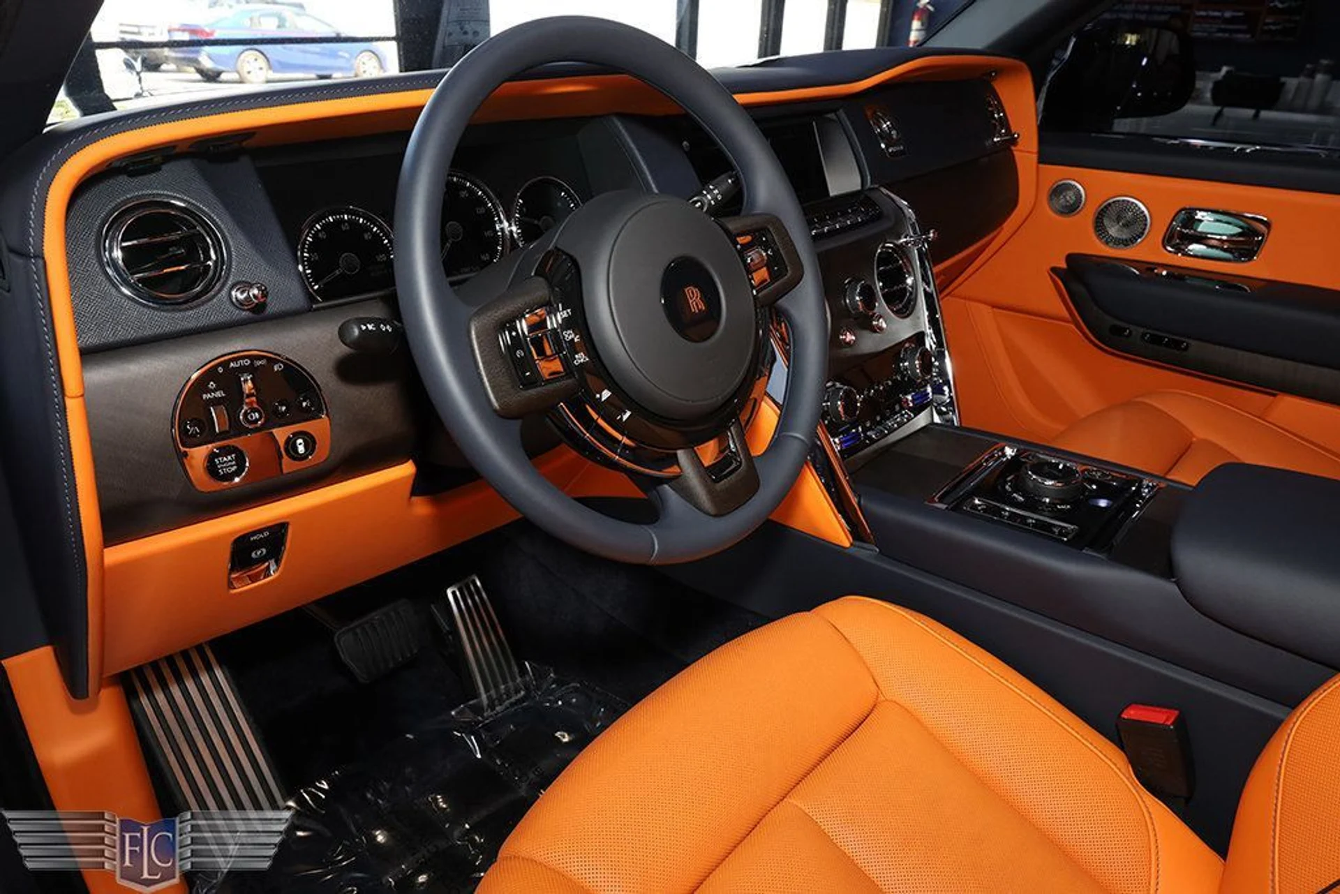 mph027_3464884970_used_2023_rolls_royce_cullinan_sportutility_6305_22995243_28_1024_f3f1245965