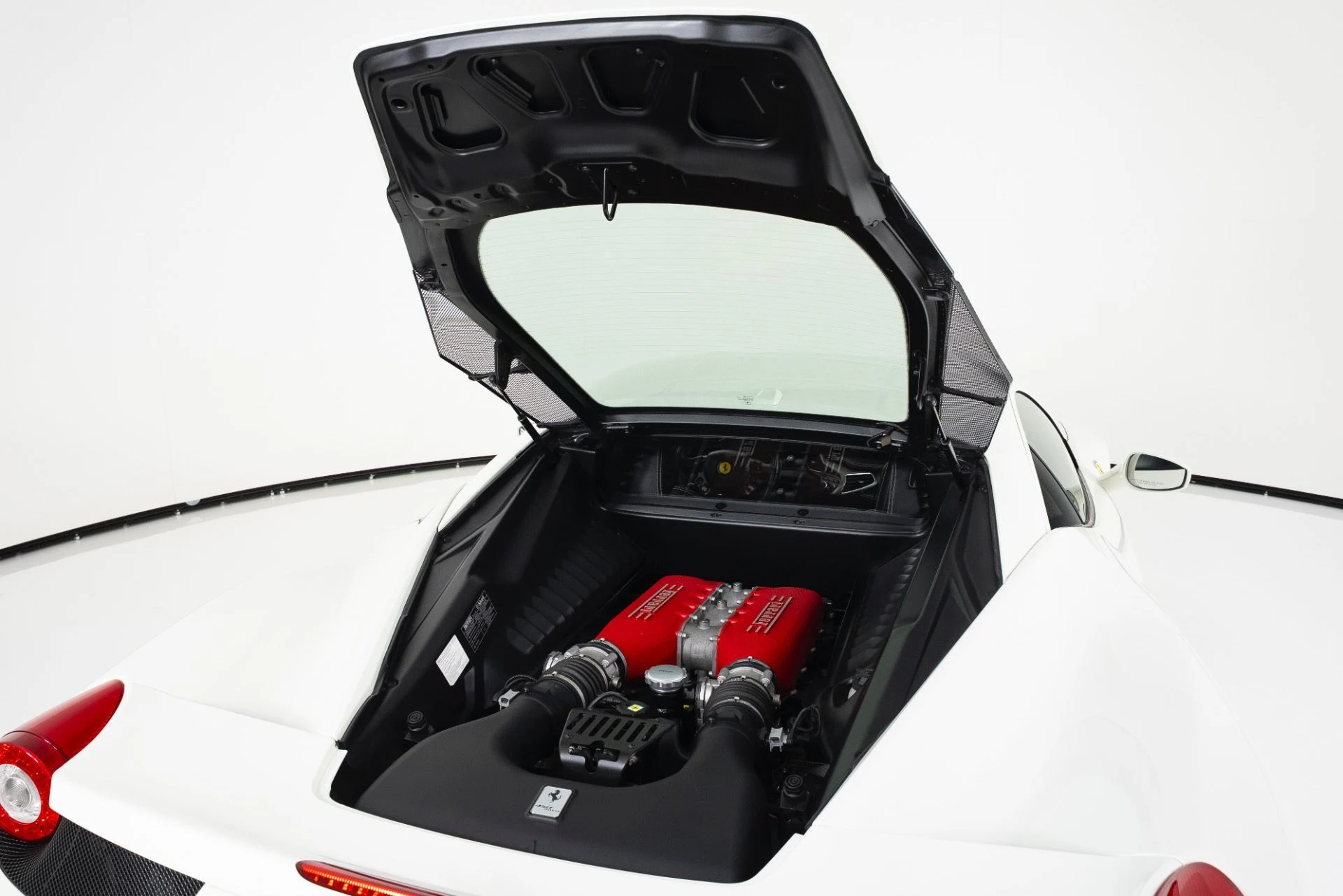 mph027_3465130303_Used_2015_Ferrari_458_Italia_Coupe_1753415713_5d2f751cb0