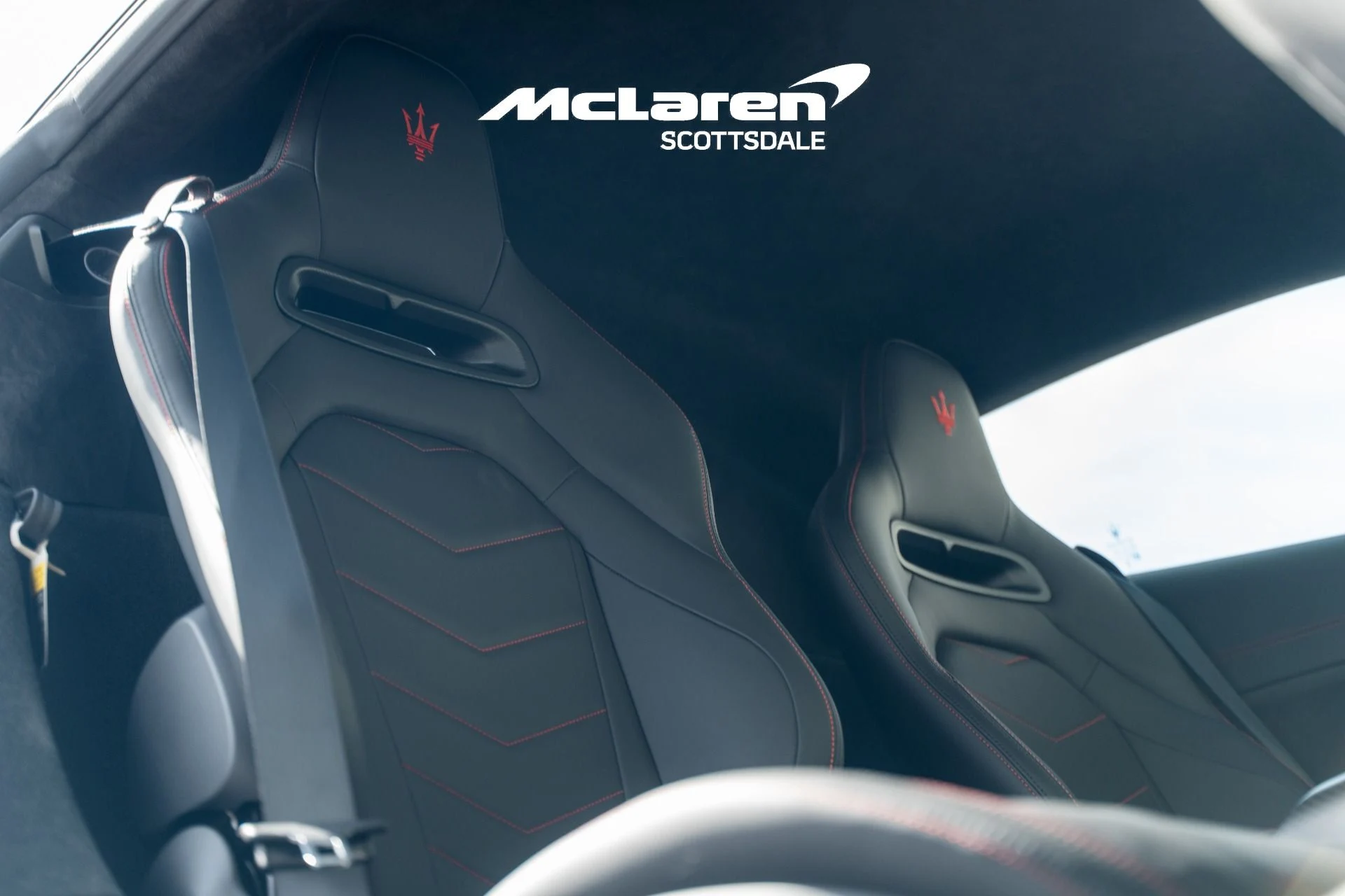 mph027_3467098827_Used_2023_MASERATI_MC_20_1762552733_9b3881ca9e