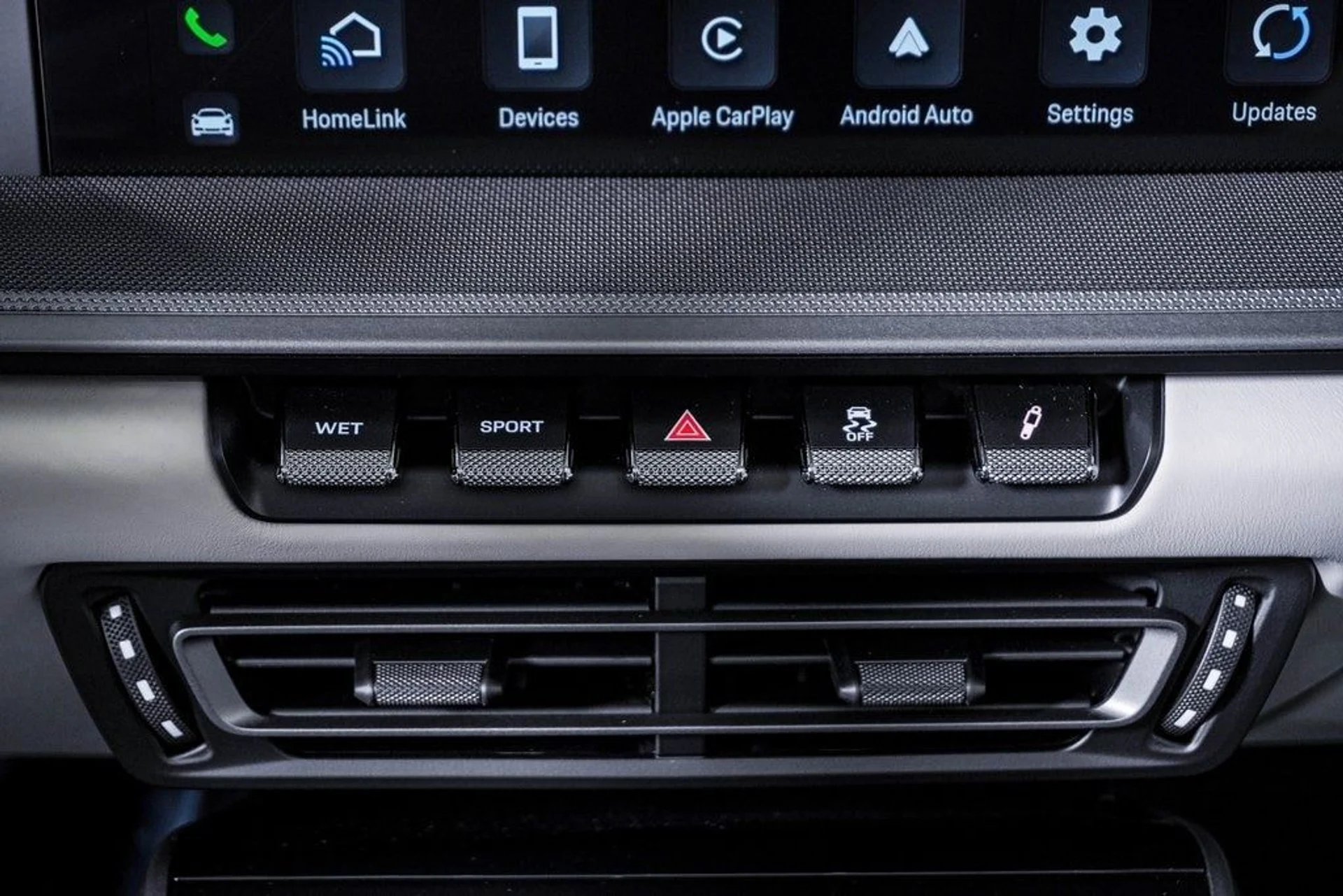 mph027_3472858963_04e9bc54ad03444b70676a91840a0878x_e417dd7a54