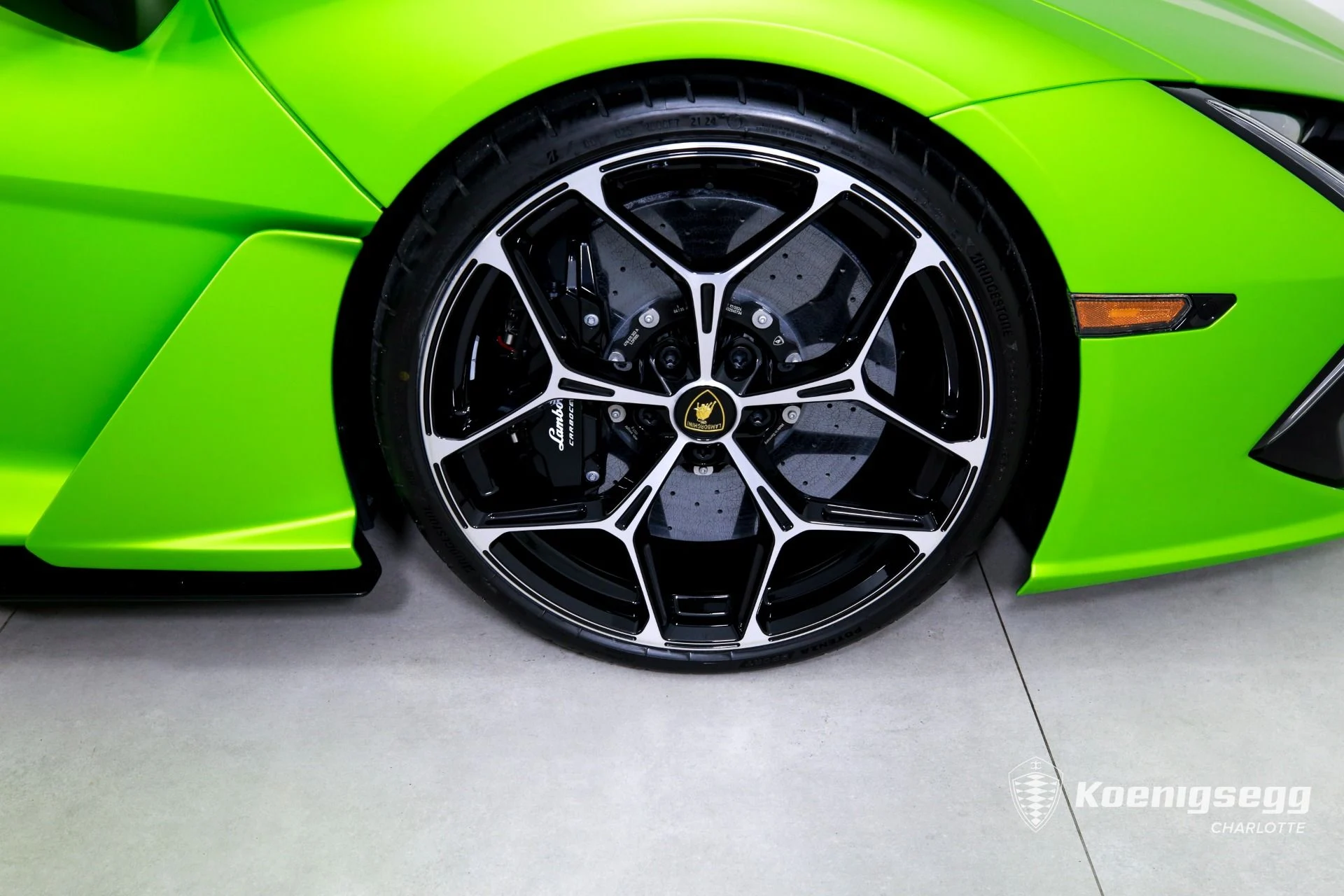 mph027_348122497_Used_2024_Lamborghini_Revuelto_1774640458_6333060f17