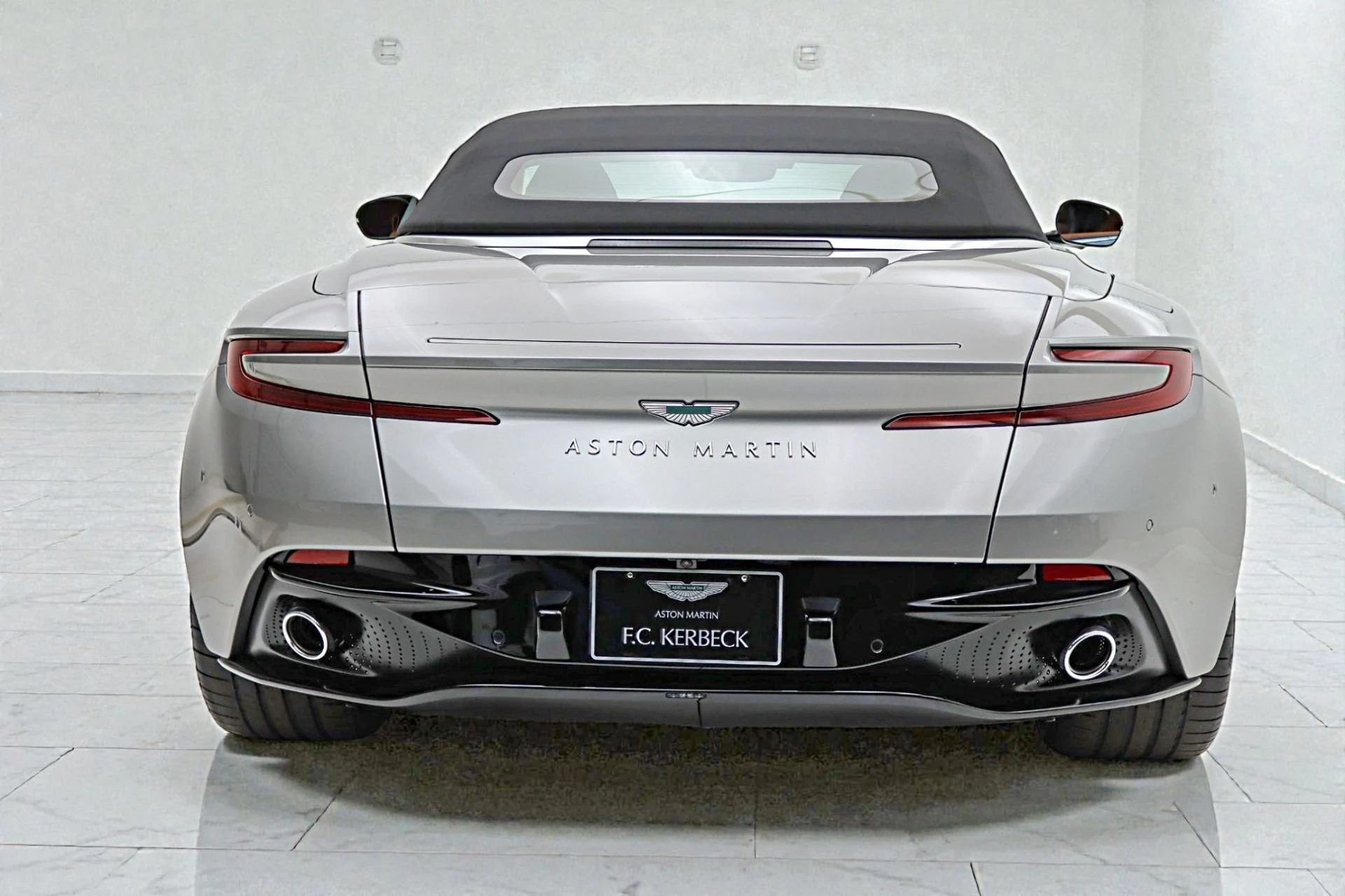 mph027_3481502119_New_2026_Aston_Martin_DB_12_Volante_b6adcaf651