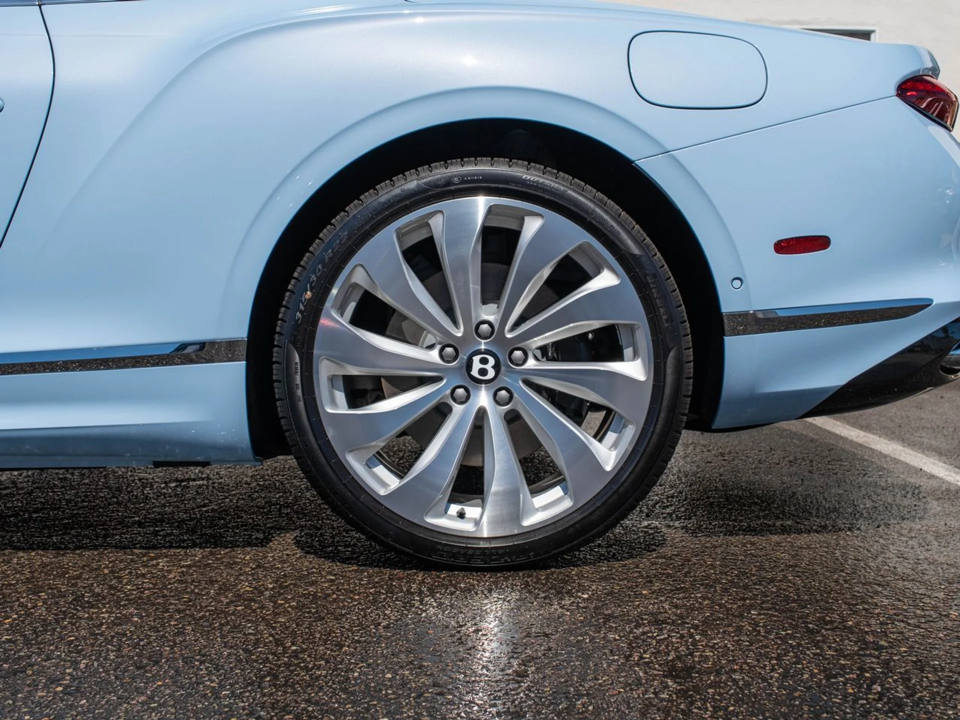 mph027_3484375578_2372e67586ede4a380d2a6db54b9b2d5x_b0df767042