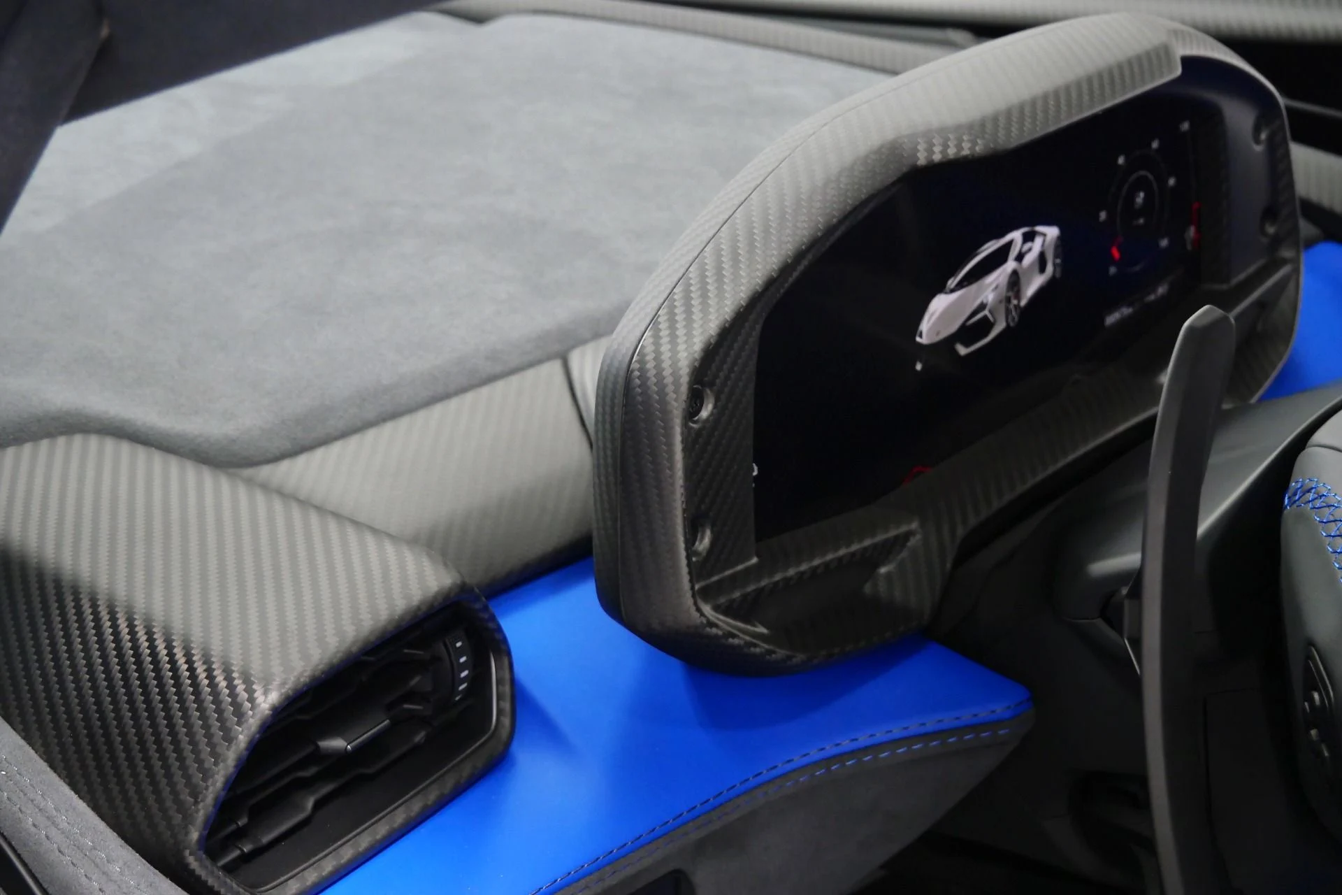 mph027_3484526163_Used_2024_Lamborghini_Revuelto_974_Miles_710_K_MSRP_SPORTIVA_Corsa_Tex_Interior_1767024666_7744cef0c0