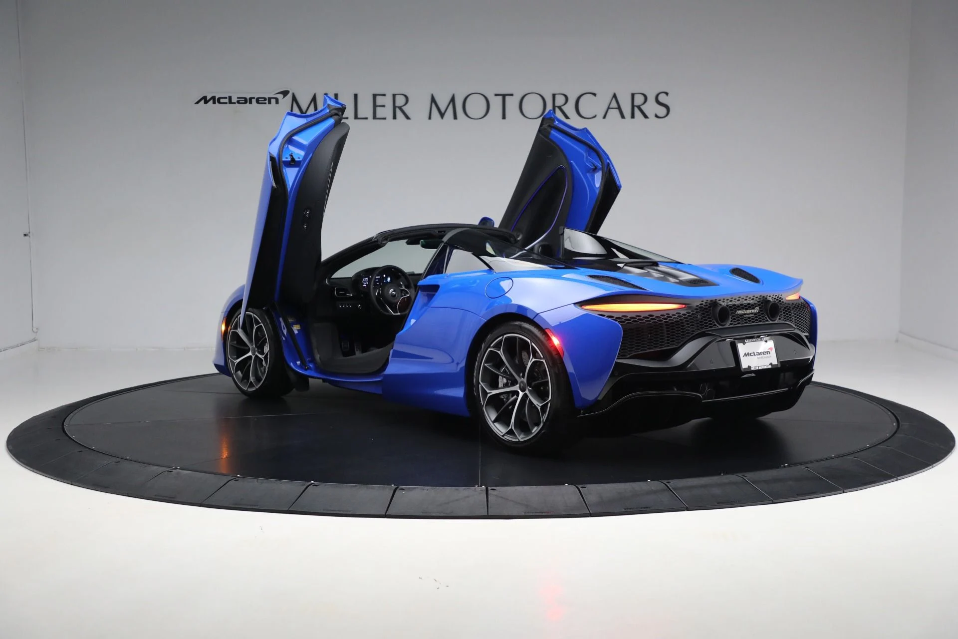 mph027_3485553016_New_2025_Mc_Laren_Artura_Spider_Performance_8193e271b5