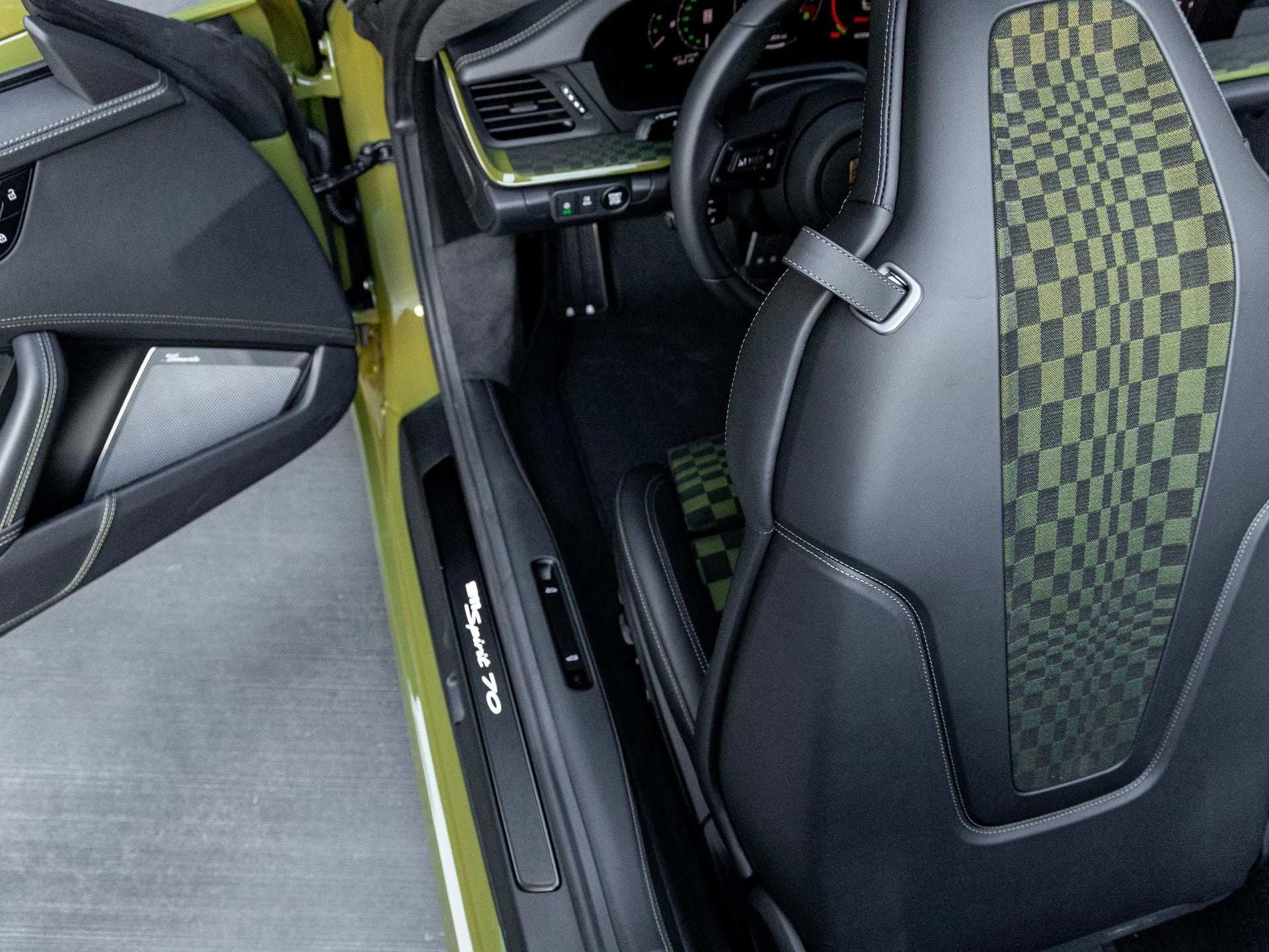 mph027_3486650318_28_8663e14b31