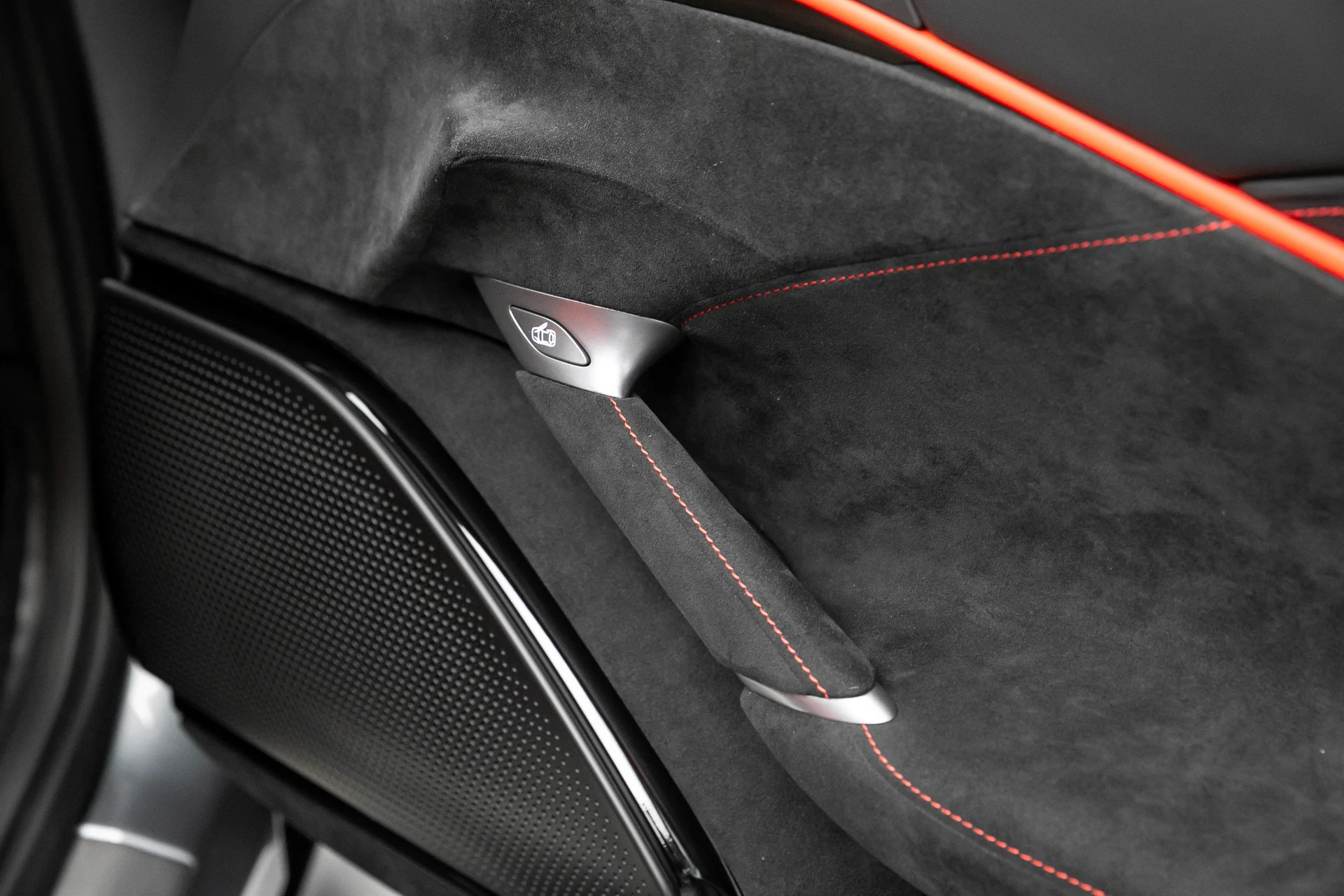 mph027_3493961727_7c69be20f17b4e88b8c400a953212a88_cb2d990842