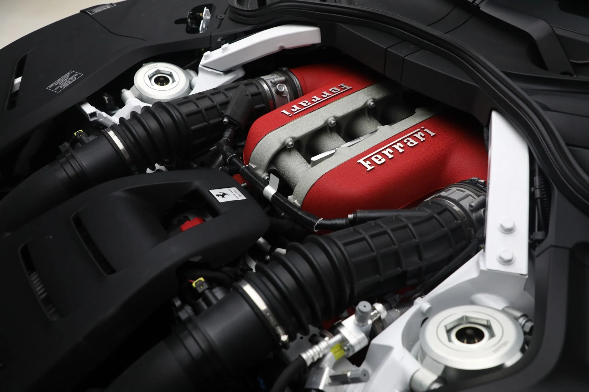 mph027_3496475877_Used_2024_Ferrari_Purosangue_1760542402_c883863e32
