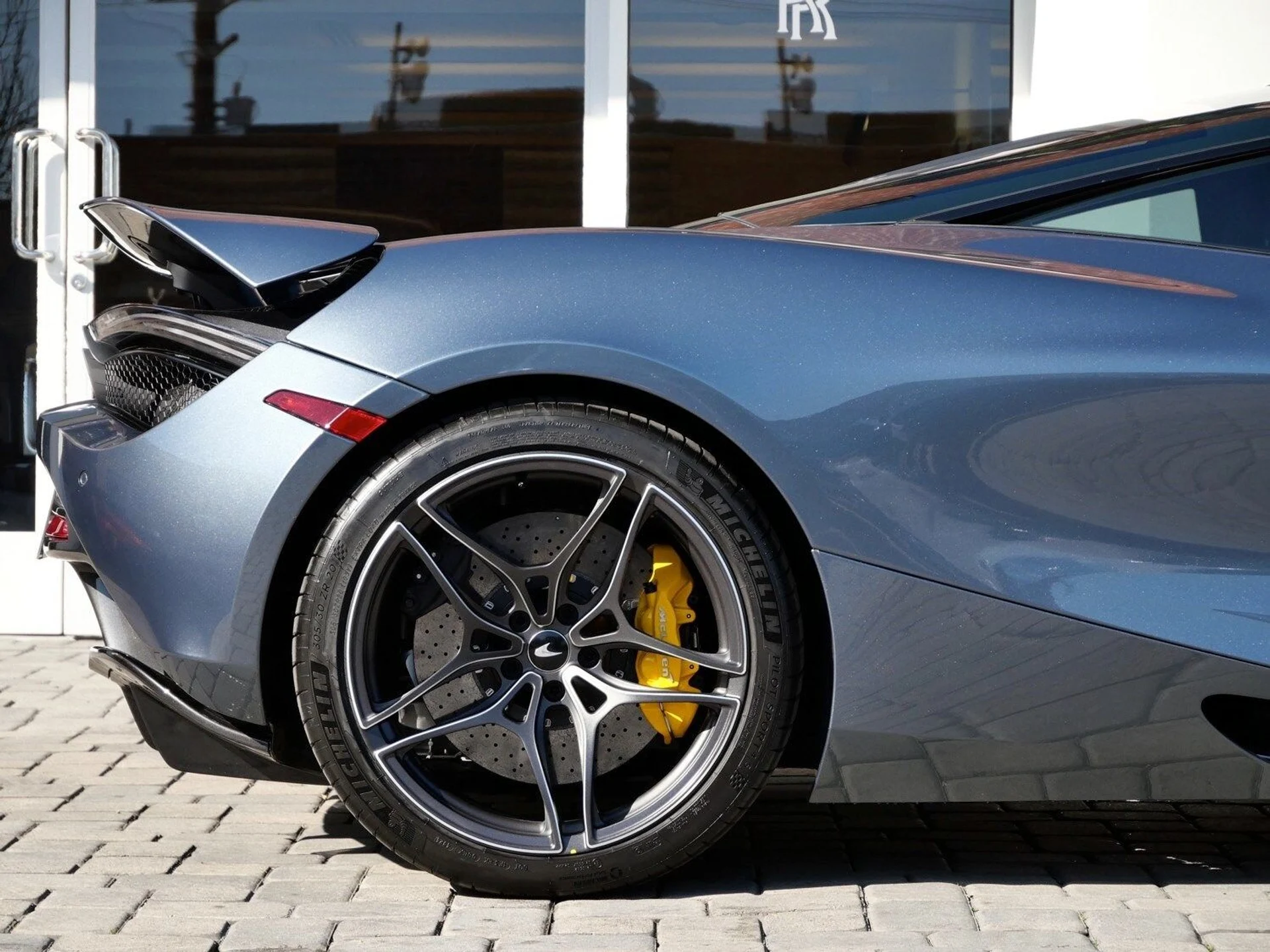 mph027_3497759635_b1e08c8ca8d3969a247cc766bcb3ac28x_938ab43d47