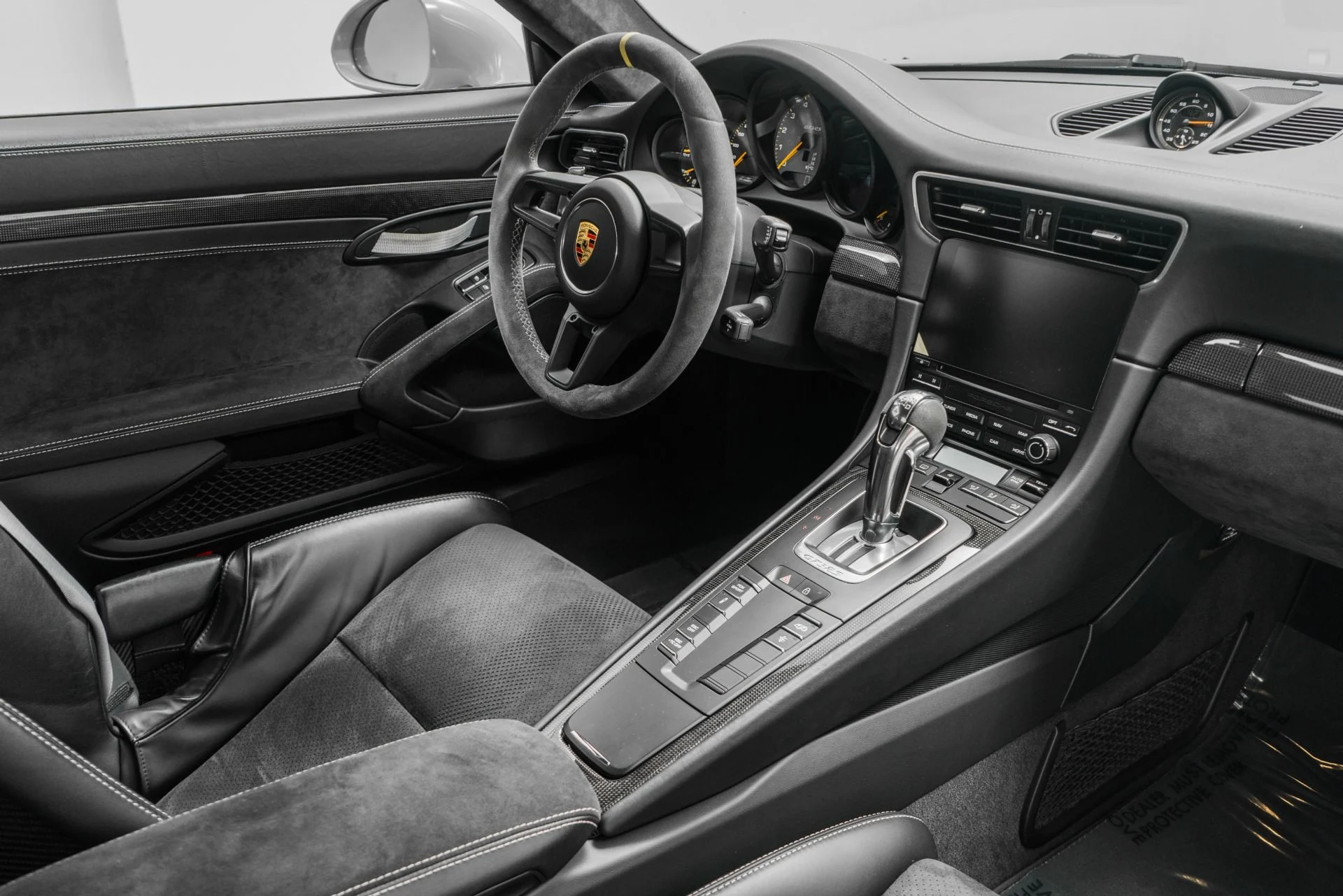 mph027_3499168642_Used_2019_Porsche_911_GT_3_RS_Carbon_Ceramic_Brakes_Carbon_Fiber_Seats_1769460443_70b530eb96