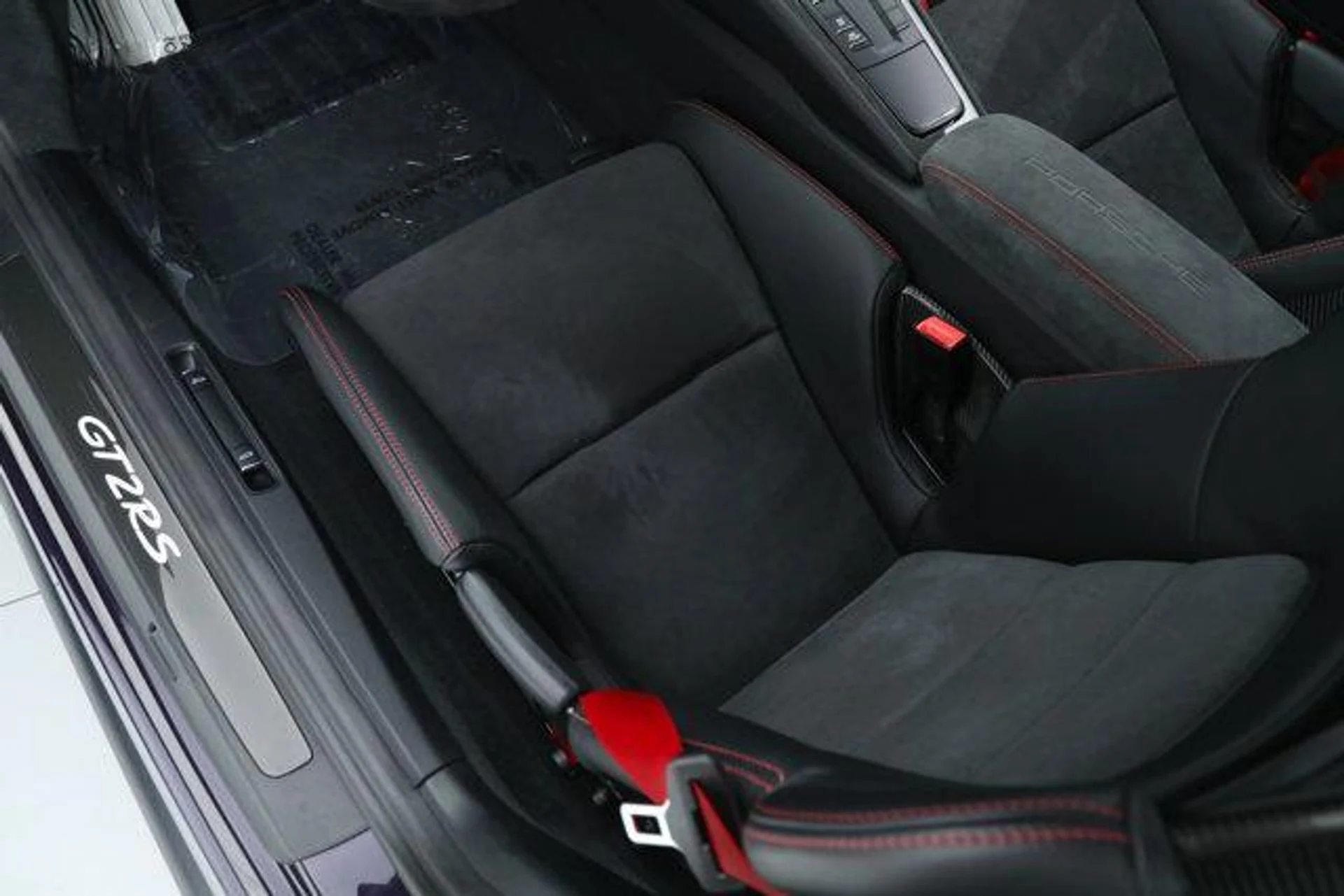 mph027_350223051_GCA_8_Btus_N_Xp_Rxfy_S_Xh_r_NFFLI_5_U_6c6d0ecbb5