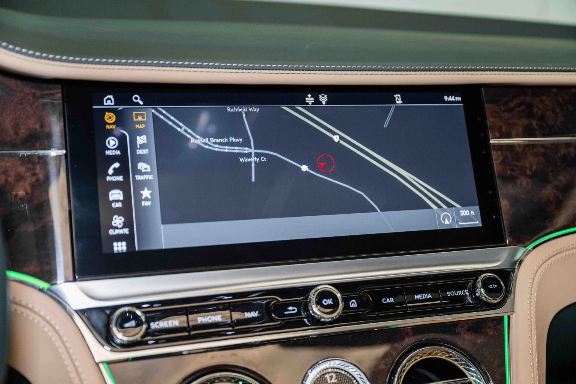 mph027_3505650608_Used_2024_Bentley_CONTINENTAL_GTC_Azure_V8_1705167241_eb70eddf05