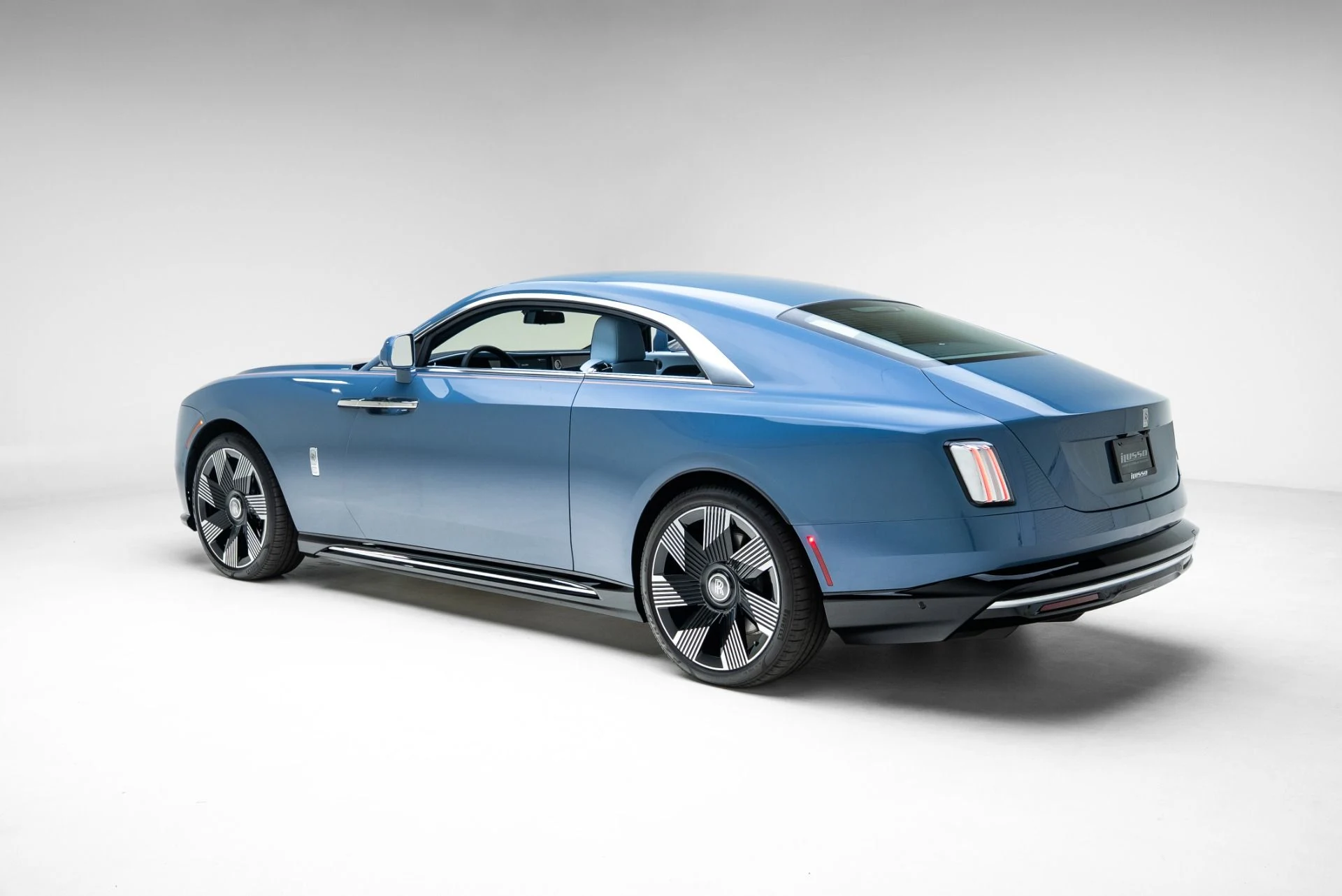 mph027_3507220080_Used_2024_Rolls_Royce_Spectre_1775065047_3e99abe93c