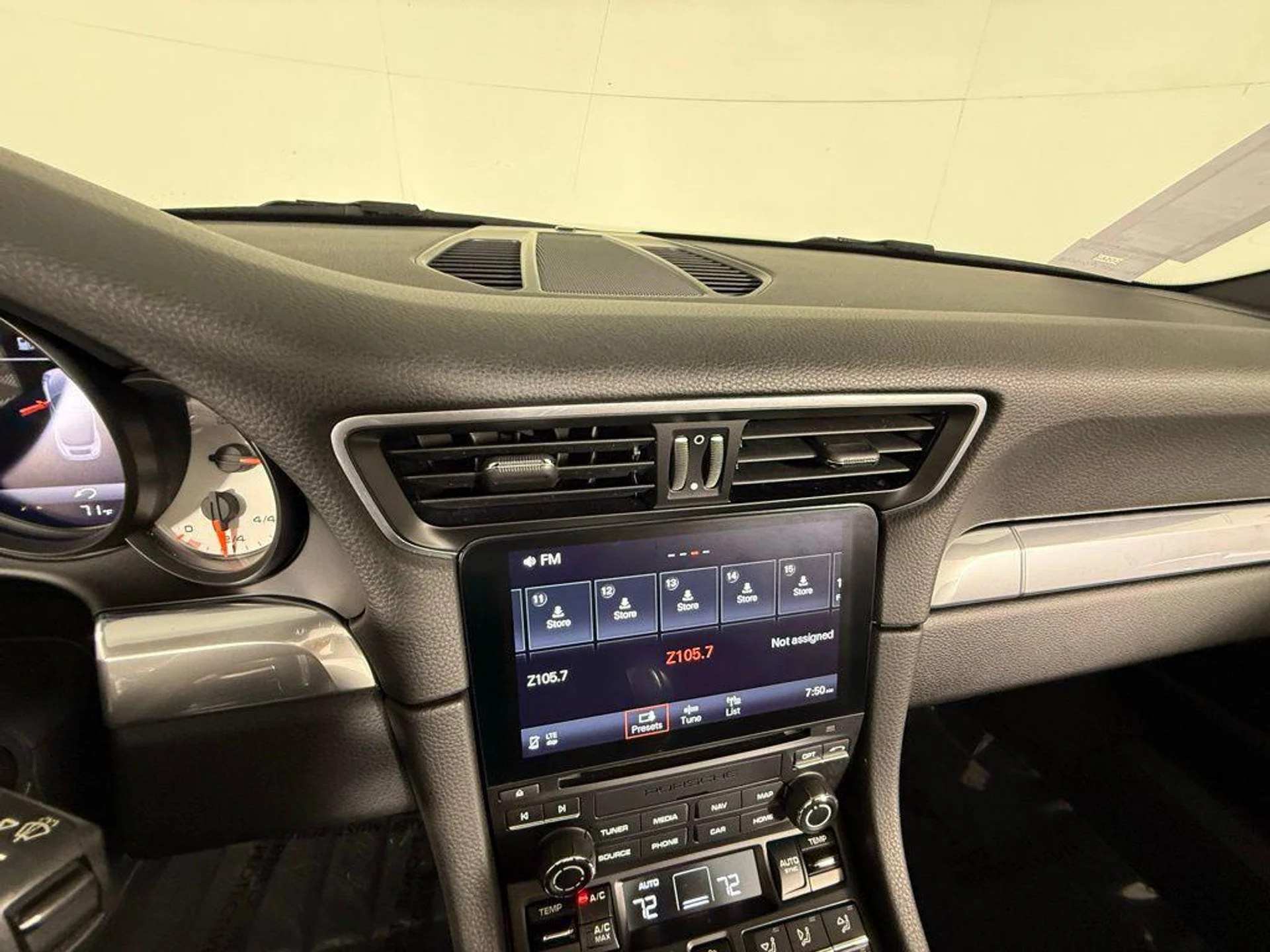 mph027_3510431627_F_Nvr_S80u_Zmyiq77smnt_Ad_Wng_Xmw_4aed12b3df