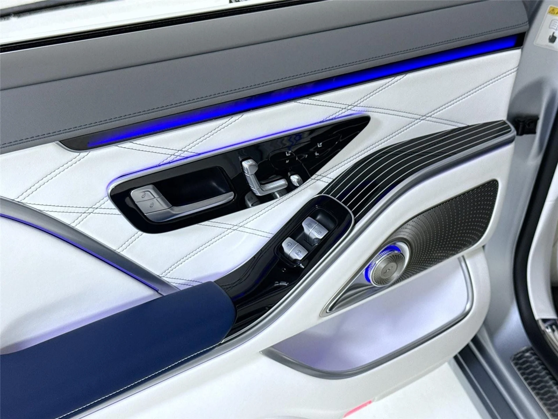 mph027_351489031_8ed16e6579b2004891fdc2c3ed8b5e08_8ac429c4d1