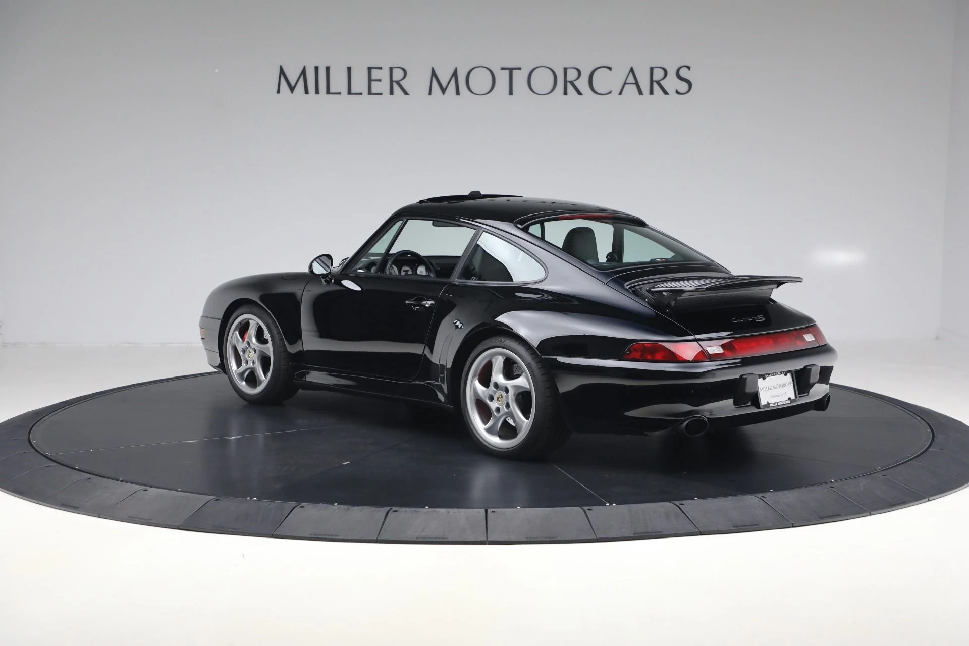 mph027_3520211395_Used_1997_Porsche_911_Carrera_1764856423_8209353149