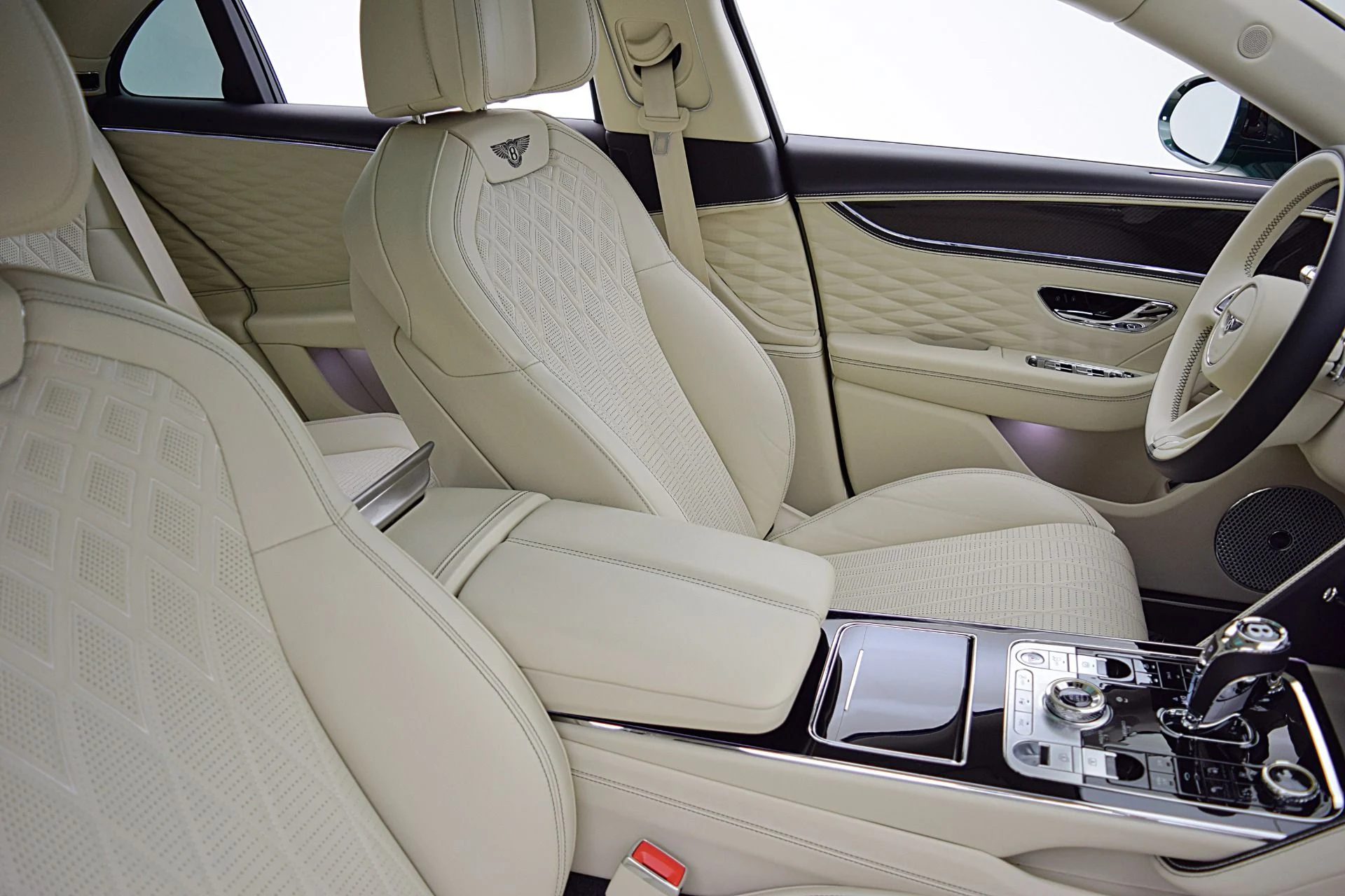 mph027_35209731_Used_2022_Bentley_Flying_Spur_V8_8b08691808