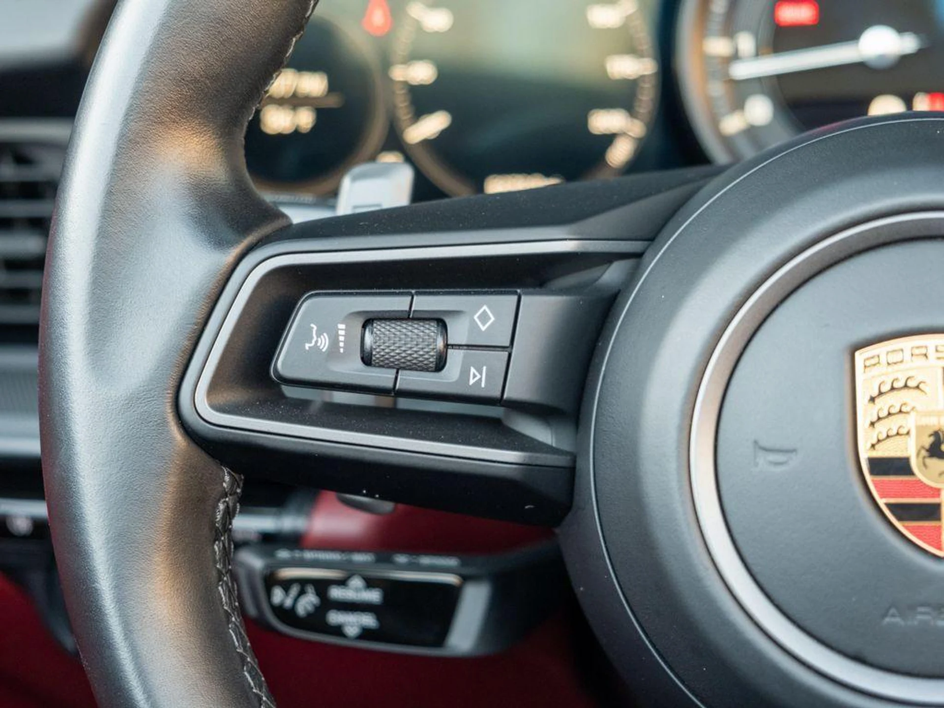 mph027_3526409144_Z9yw_Sapc_Yu_TGY_5_SS_Xe_Mm50_IXSQ_e43be6b94c