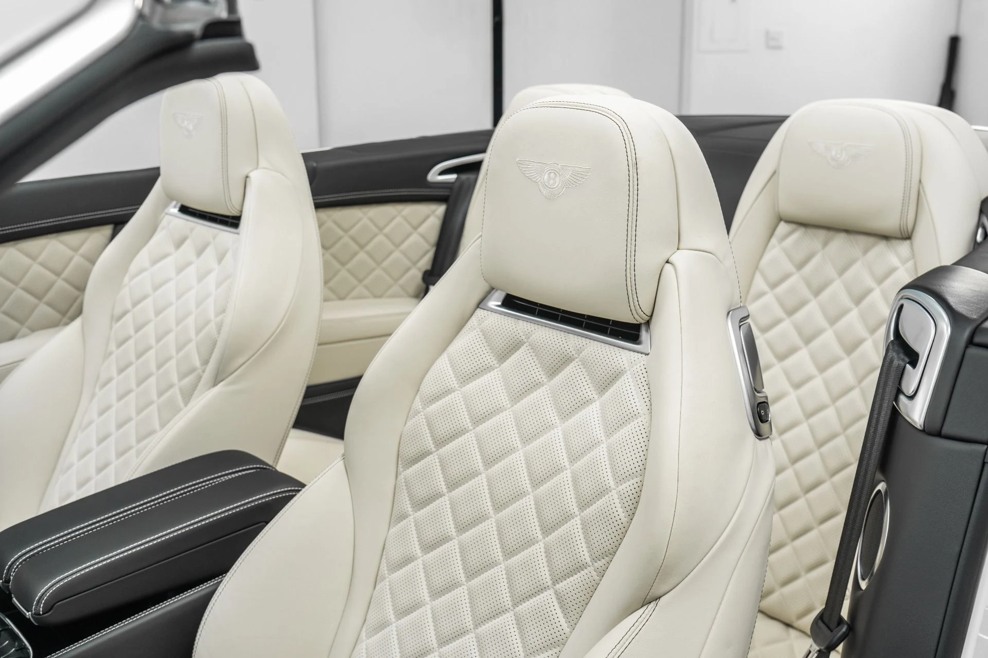 mph027_3532853820_Used_2016_Bentley_Continental_GT_V8_S_Convertible_1772485417_8d923376e7