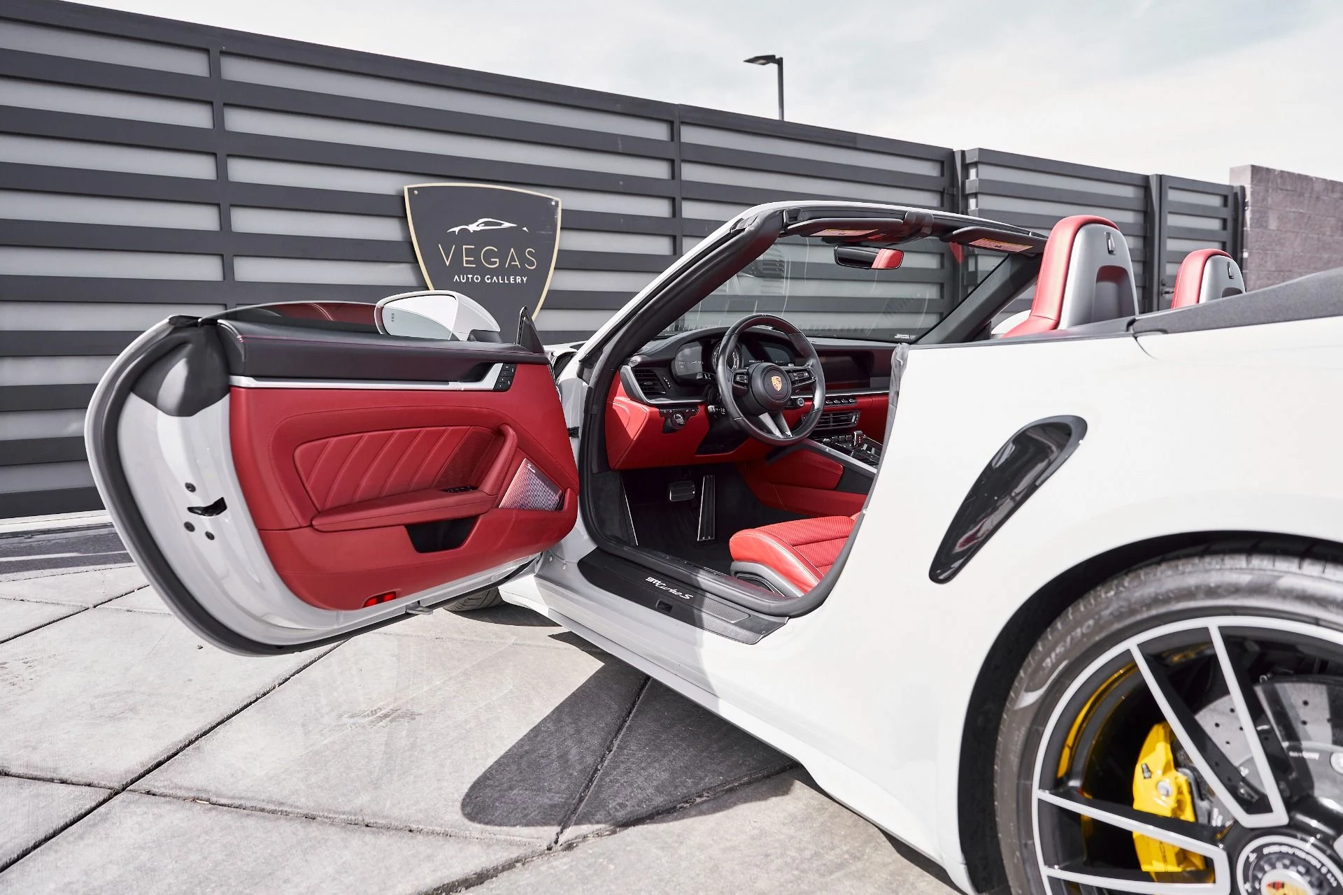 mph027_3538907377_Used_2022_Porsche_911_Turbo_S_1772308183_81c1ec496e